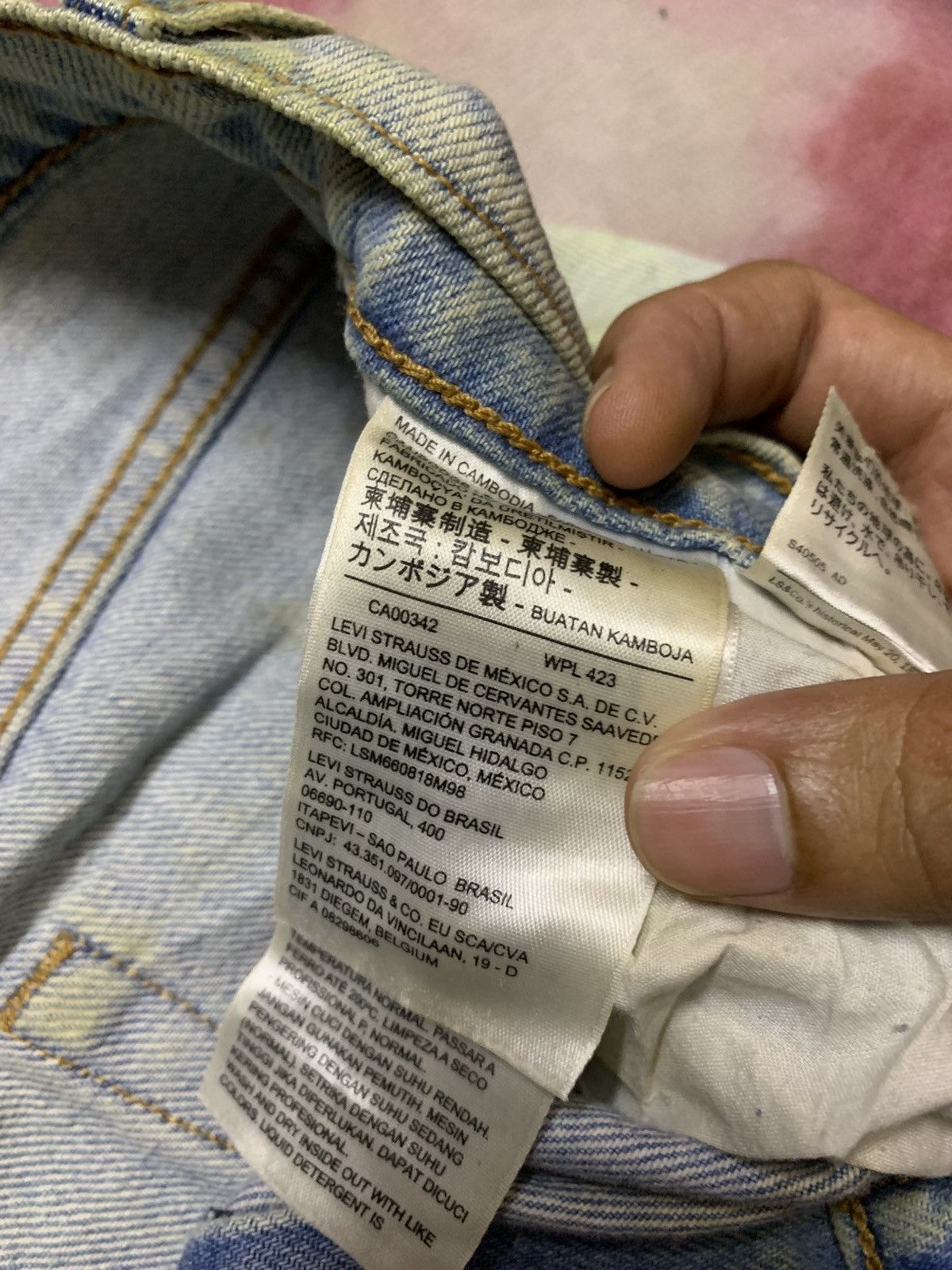 Levi's Levi’s Premium Big E Balloon Leg Custom Painted Size US 29 - 9 Thumbnail