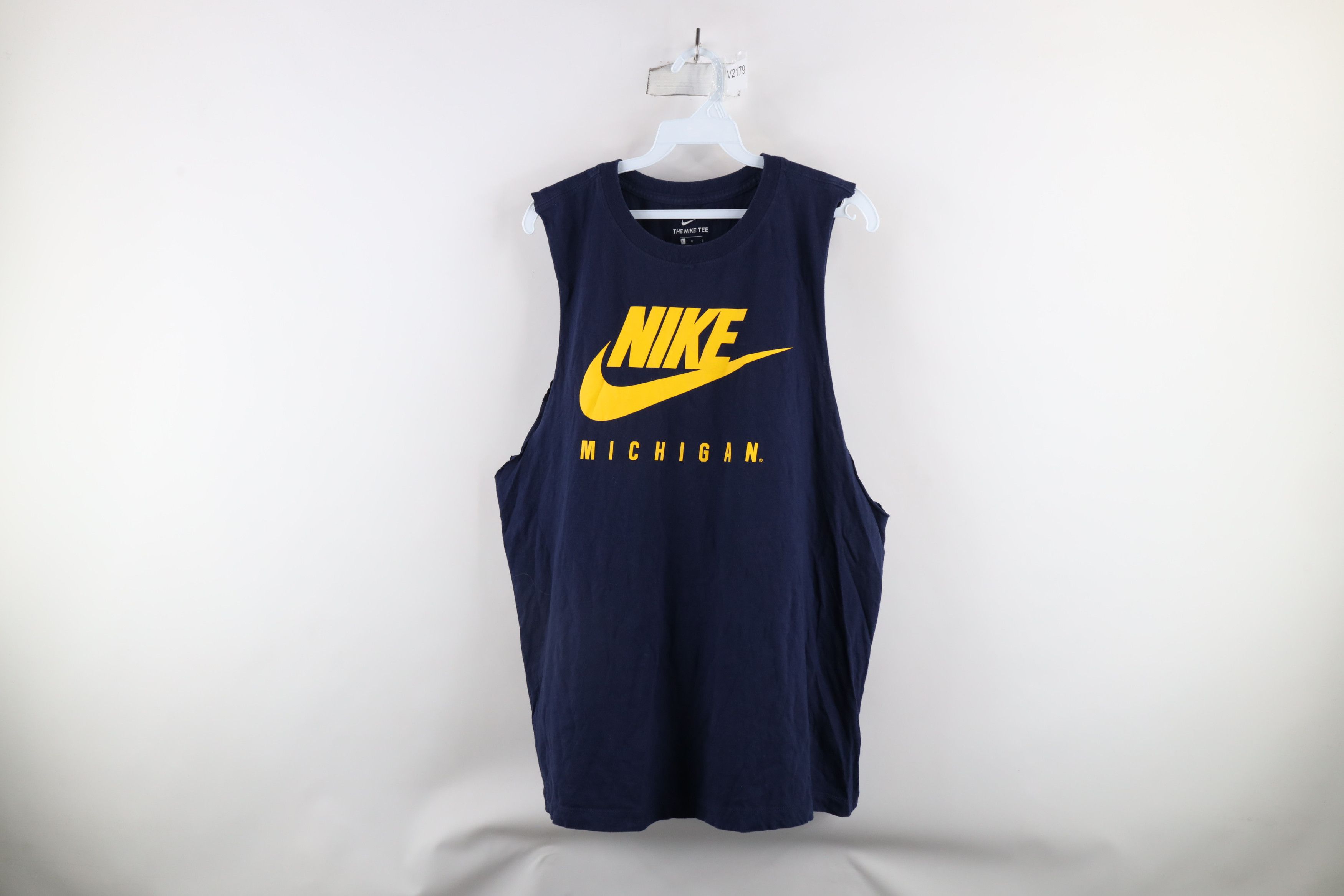 Nike × Vintage Nike Logo University of Michigan Cut Off Sleeveless T-Shirt Size US L / EU 52-54 / 3 - 1 Thumbnail