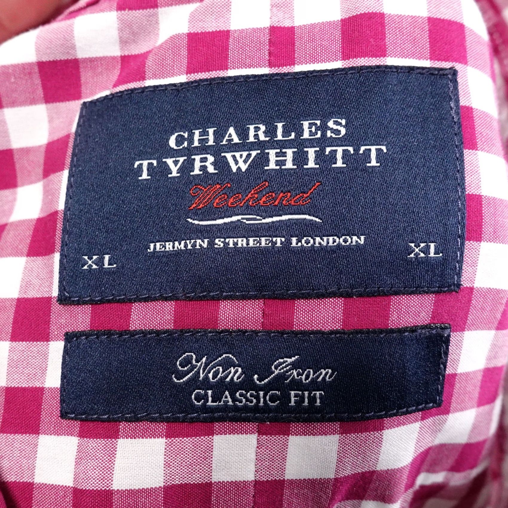 Charles Tyrwhitt CHARLES TYRWHITT WEEKEND NON IRON CLASSIC FIT S/S BUTTON DOWN SHIRT MENS XL MENS XL FUSCIA Check Cotton Button-Up Collared Short Sleeve Vintage: No Size US XL / EU 56 / 4 - 6 Thumbnail