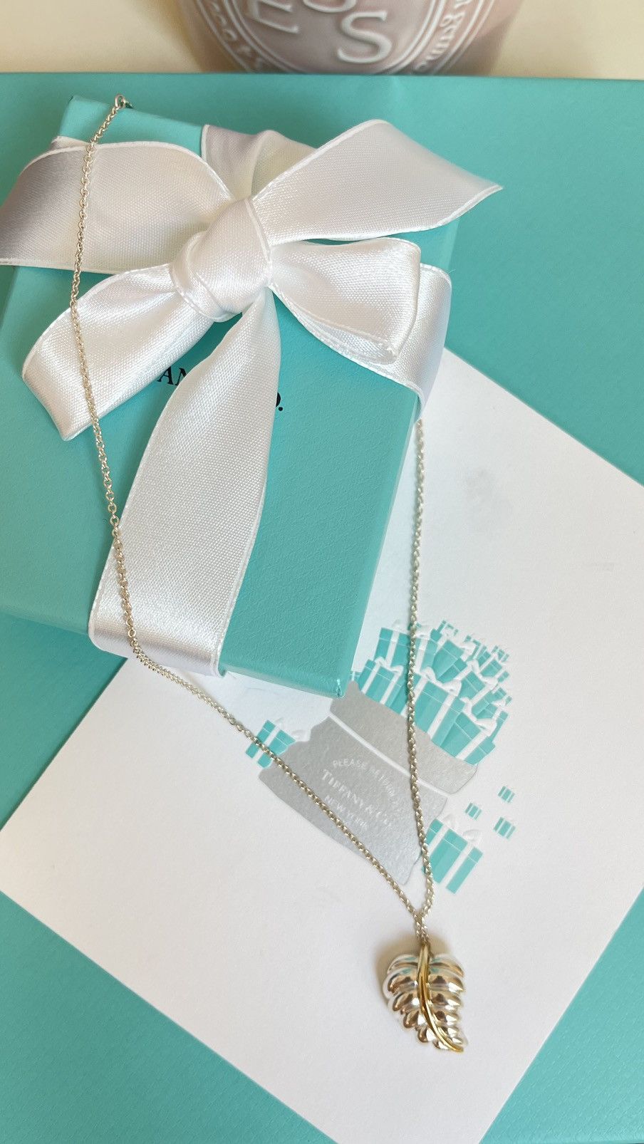 Tiffany & Co. Tiffany & Co leaf pendant Silver and YG 18K 18” with Box Size ONE SIZE - 4 Thumbnail