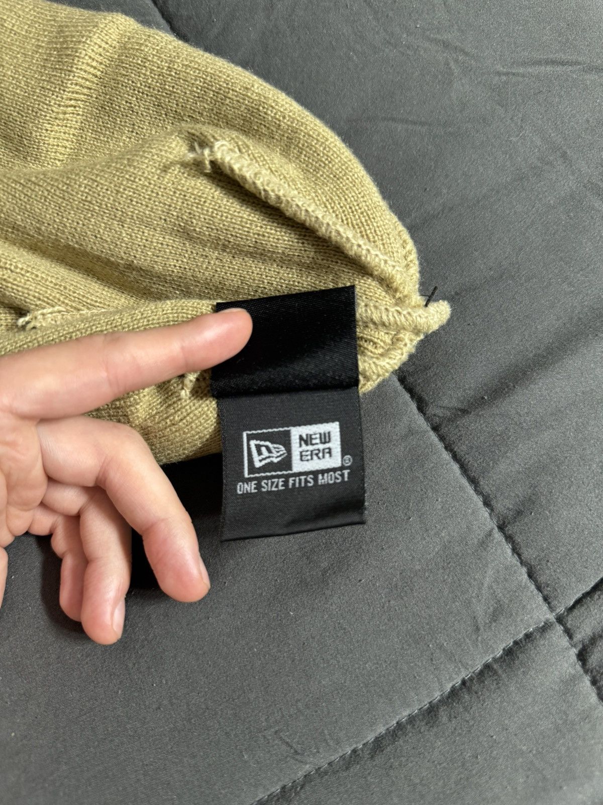 New Era × Supreme Supreme New Era Box Logo Beanie - Dark Sand (FW 23) Size ONE SIZE - 11 Thumbnail