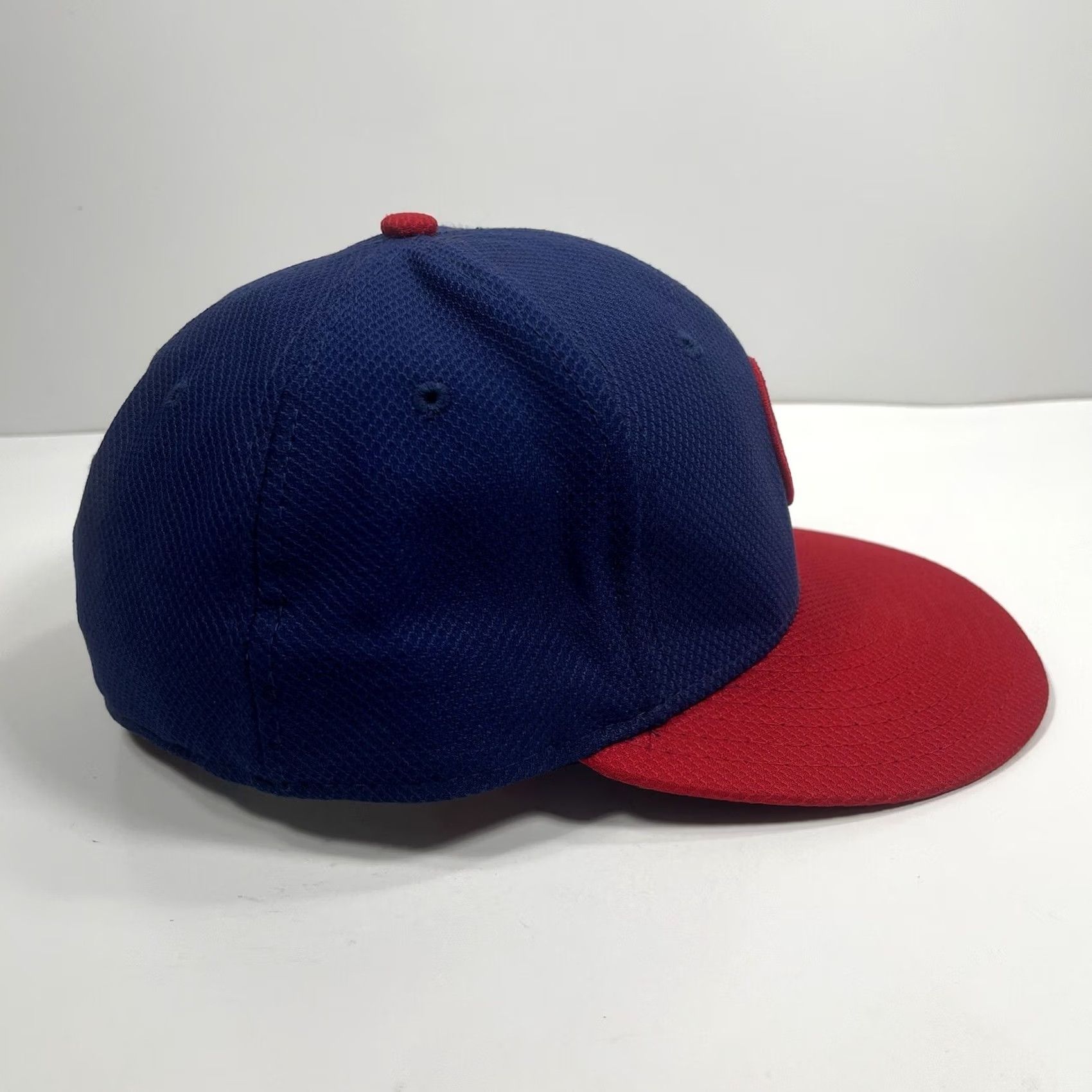 New Era New Era 59 Fifty Hat Adults 7 3/8 Blue Red Chicago Cubs Fitted Flat Bill Cap Hat Mens Baseball Cap Size ONE SIZE - 6 Thumbnail