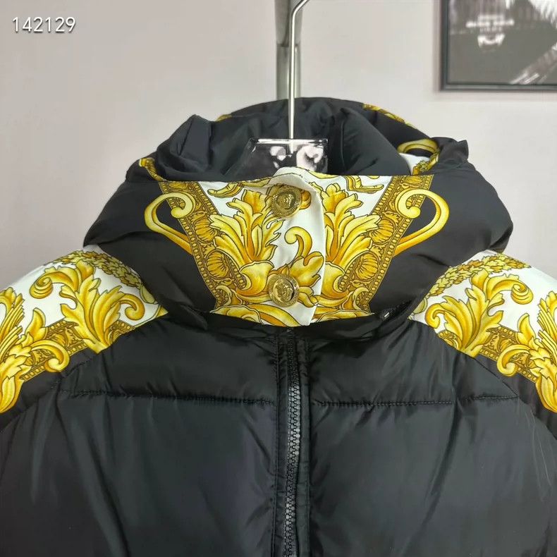 Versace Versace Black and gold color matching bread suit Size S / US 4 / IT 40 - 3 Thumbnail