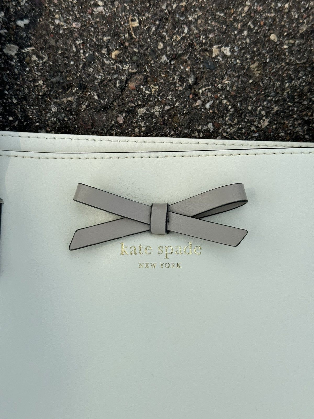 Kate Spade Kate Spade Leather Luxury White Purse / Tote Bag Size ONE SIZE - 3 Thumbnail
