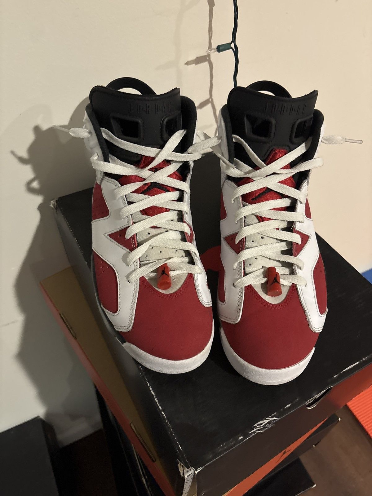 Jordan Brand Carmine 6 Size US 11 / EU 44 - 2 Thumbnail