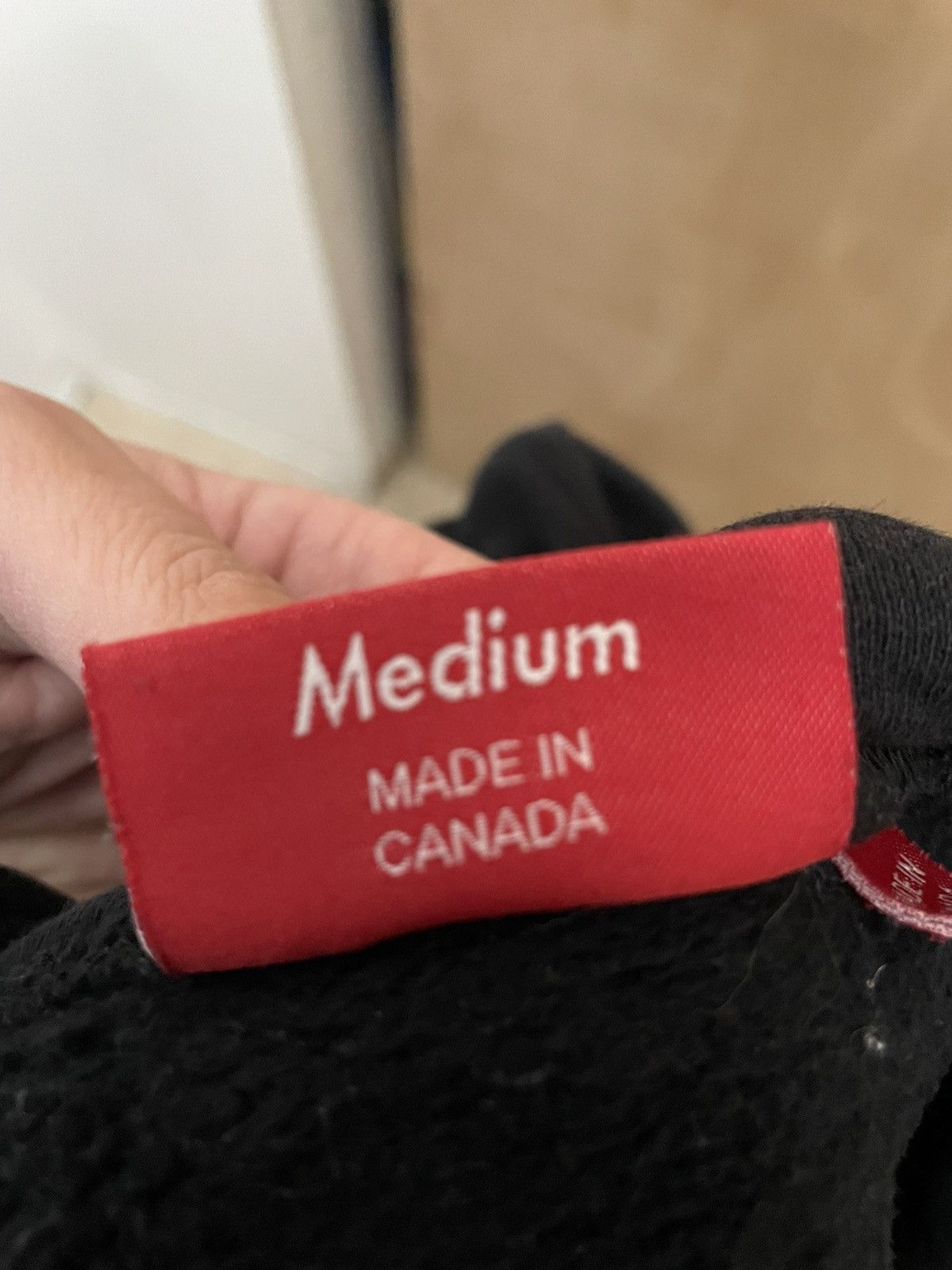 Supreme Supreme vampire hoodie size medium good condition no flaws Size US M / EU 48-50 / 2 - 4 Thumbnail