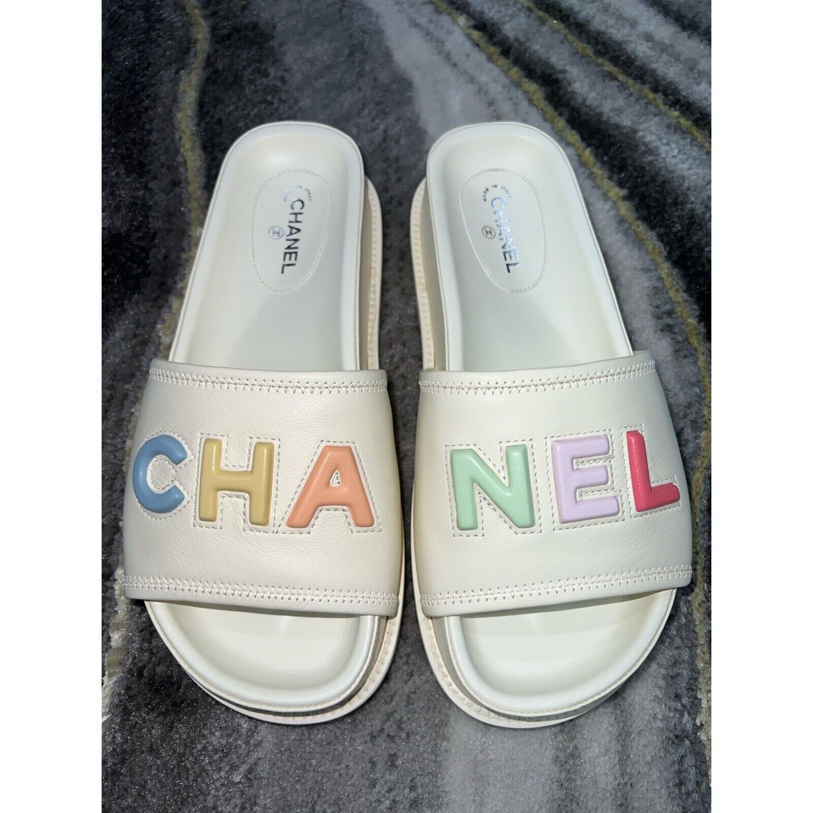 Chanel Chanel 22S Ivory Lambskin Multicolor CHA NEL Letter Size US 9 / IT 39 - 1 Thumbnail