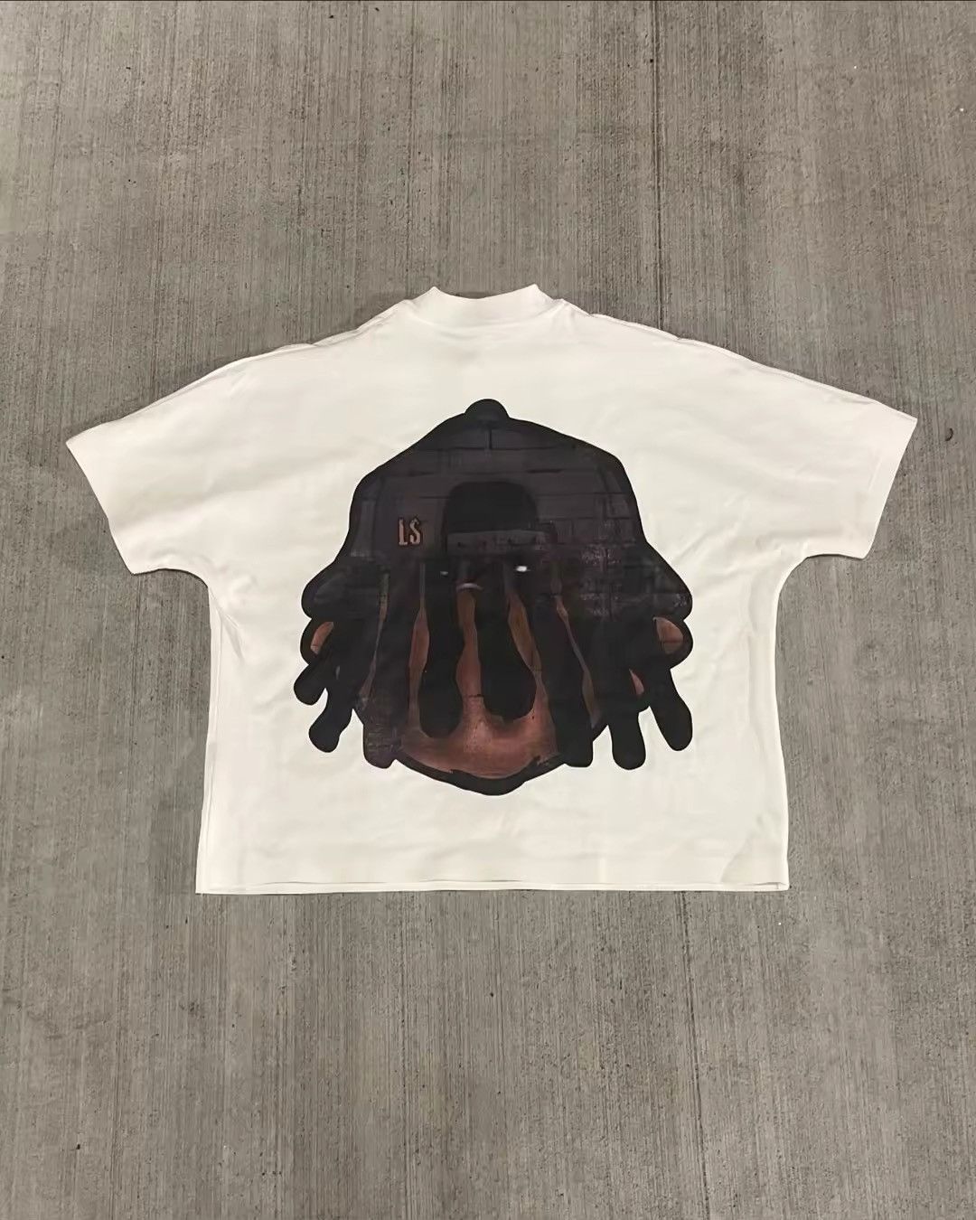 Japanese Brand Cartoon Characters Face Teeth Printed Streetwear T Shirt Size US M / EU 48-50 / 2 - 2 Thumbnail