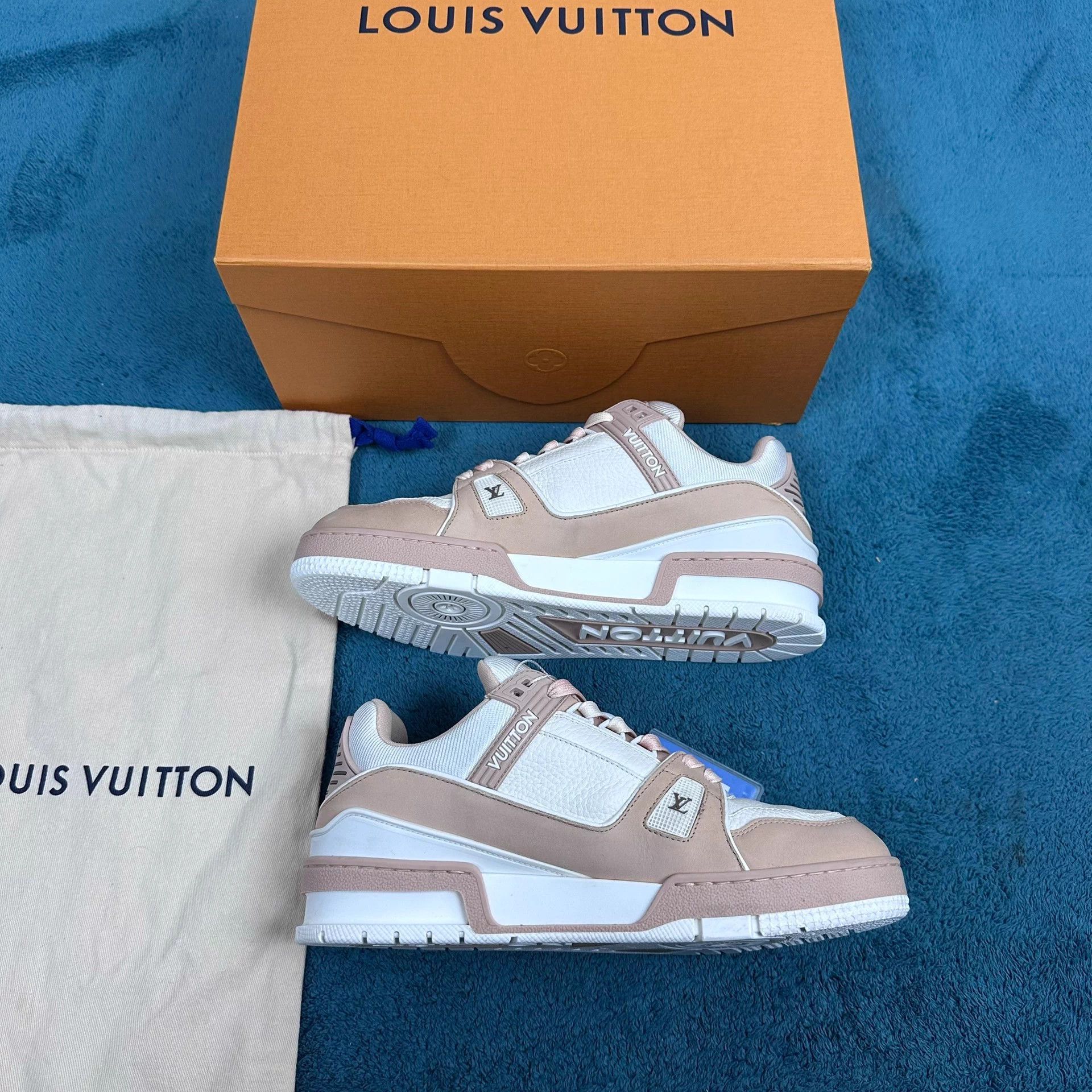 Louis Vuitton LV Trainer Low Top Sneaker Pink-White 38 Size US 7 / IT 37 - 3 Thumbnail