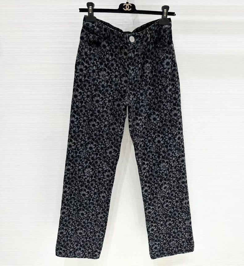 Chanel Chanel Flower black jeans Size 25" / US 0 / IT 36 - 1 Thumbnail