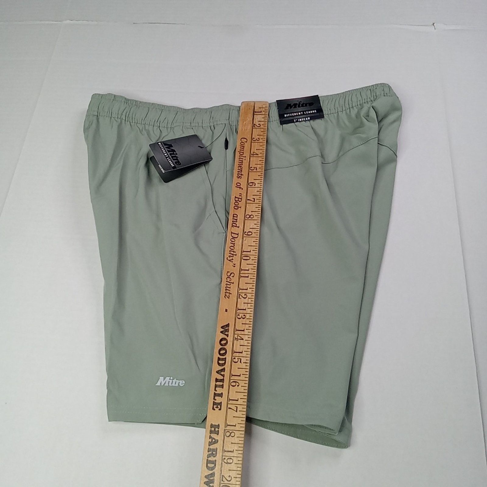 Other Mitre Men’s L Elastic Waist Green Shorts With 7” Inseam NWT Size US 36 / EU 52 - 9 Thumbnail