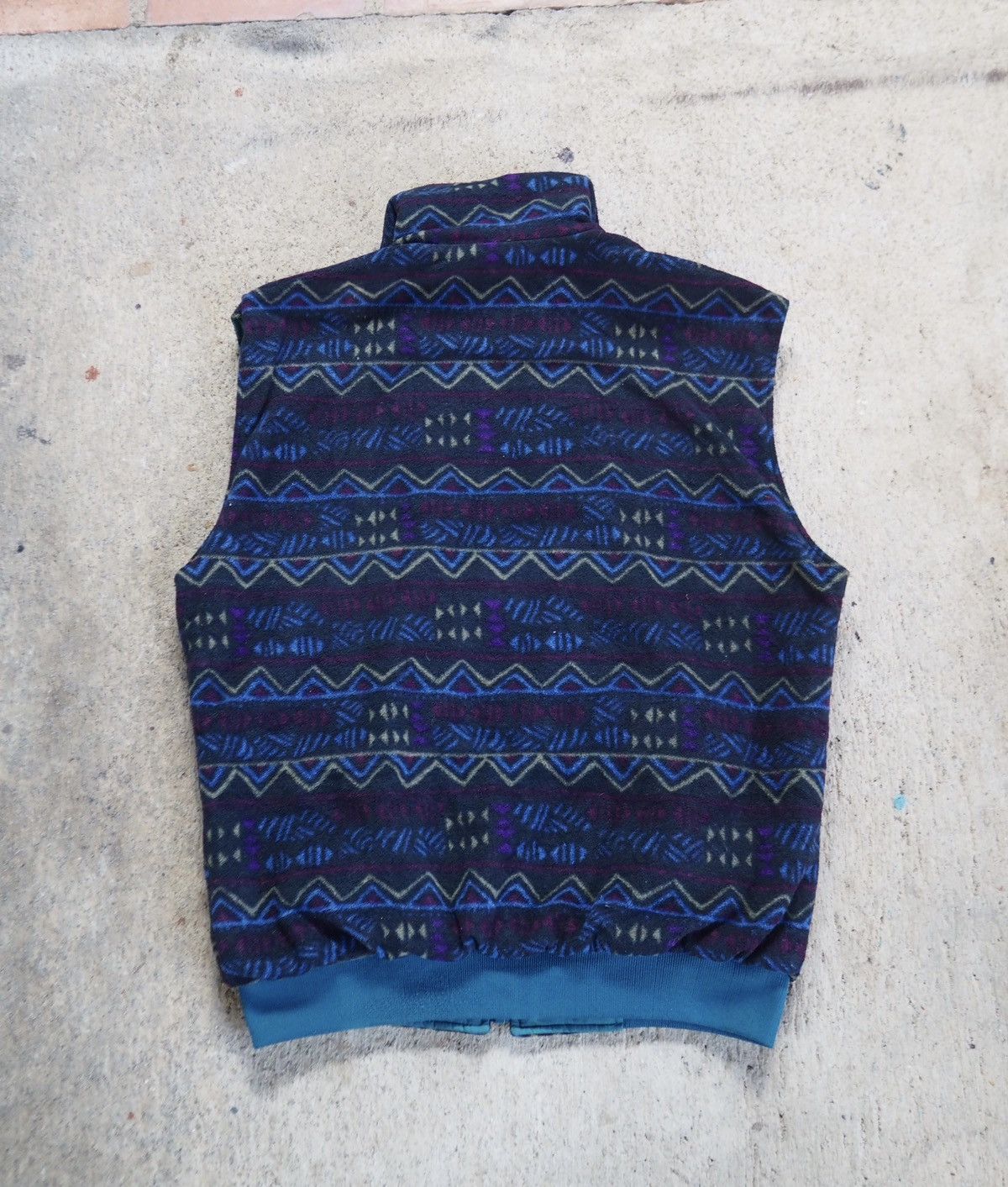 Columbia Columbia vintage reversible zip-up fleece vest, southwestern Size US L / EU 52-54 / 3 - 9 Thumbnail