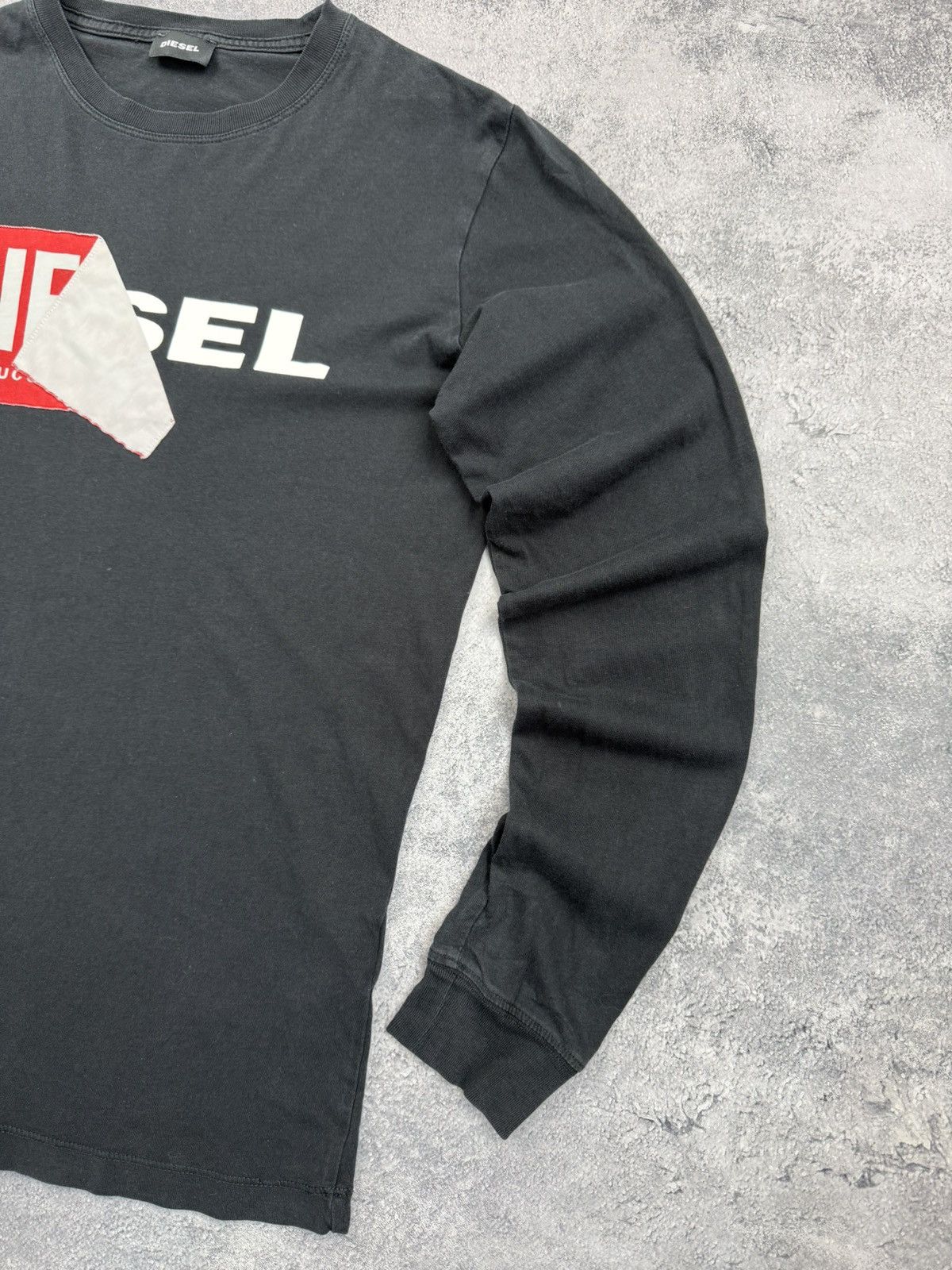 Diesel Vintage Diesel Y2K Long Sleeve Big Logo Hype Avant Garde Size US S / EU 44-46 / 1 - 9 Thumbnail
