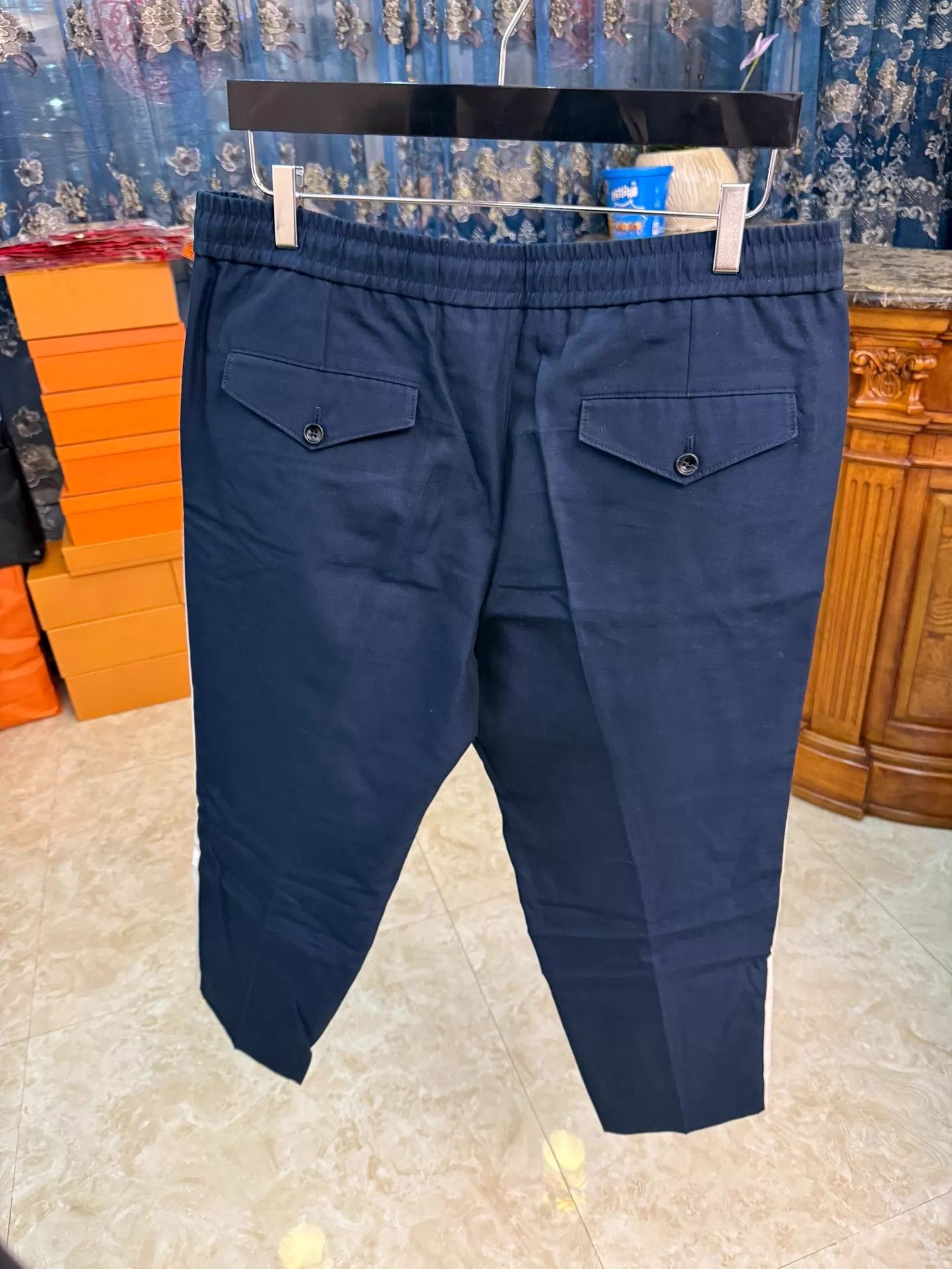 Gucci Gucci Navy Elastic Waist Drawstring Pants 48 (Lightly Worn) Size US 32 / EU 48 - 2 Thumbnail