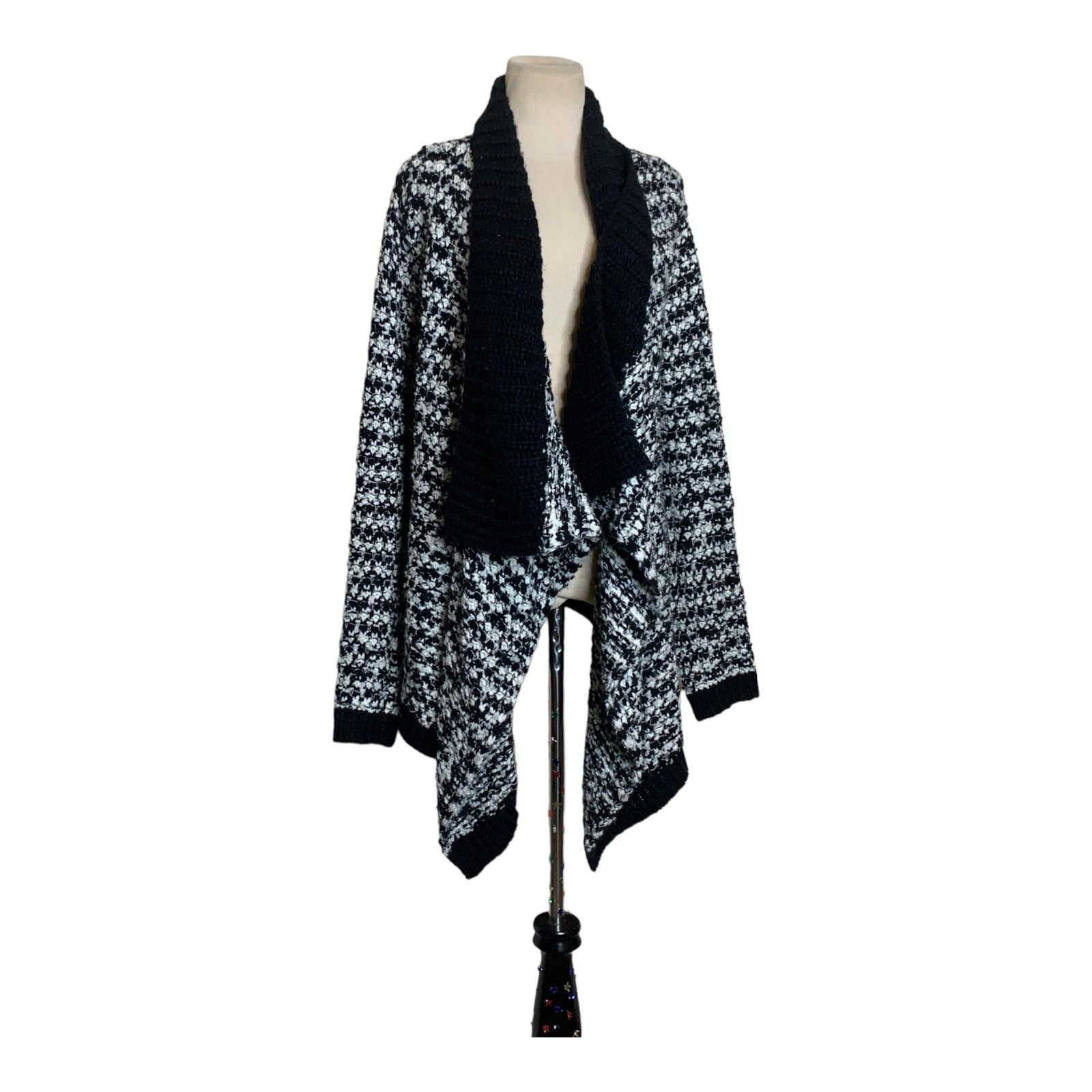 Loft LOFT Black & White Front Cardigan Sweater size Large Size L / US 10 / IT 46 - 5 Thumbnail