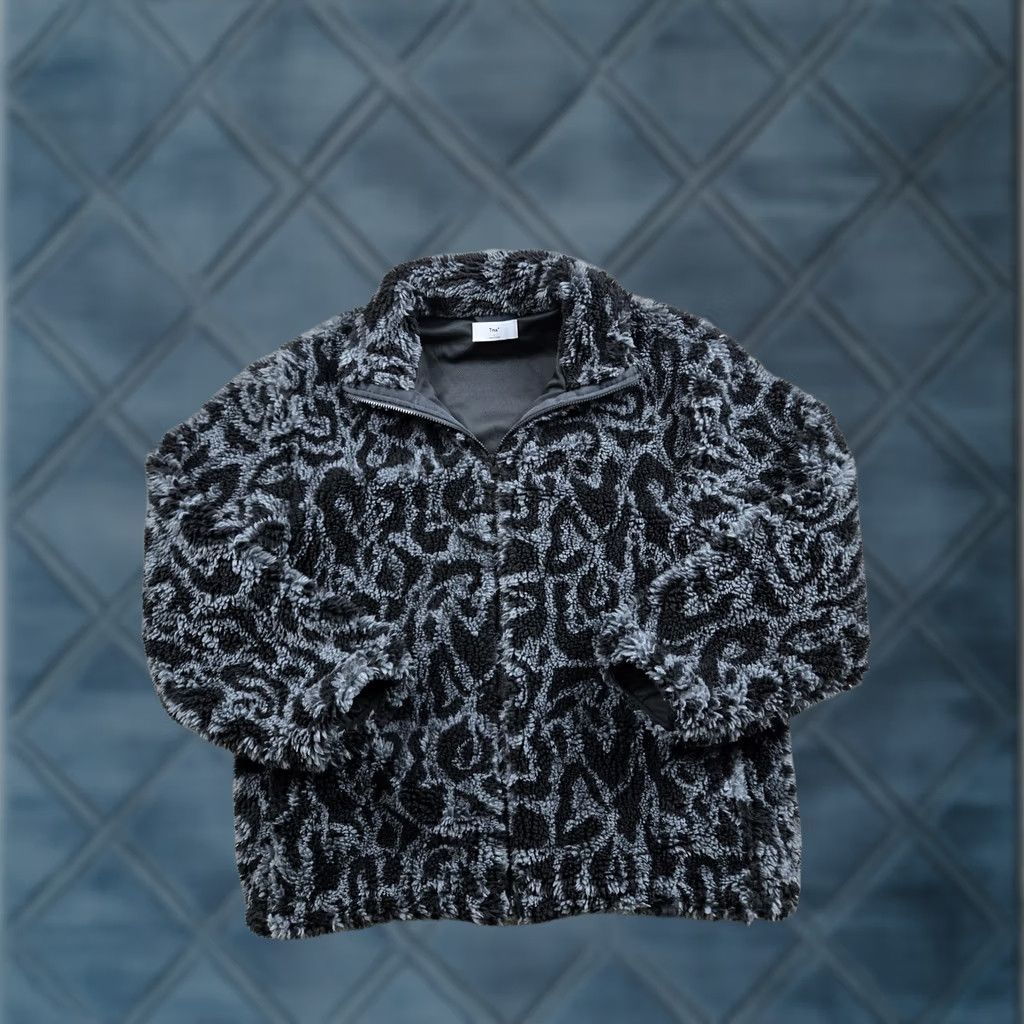 TNA Tna Jacket Womens L Gray Fuzzy Sherpa Animal Print Full Zip Teddy Bodice? Size L / US 10 / IT 46 - 1 Thumbnail