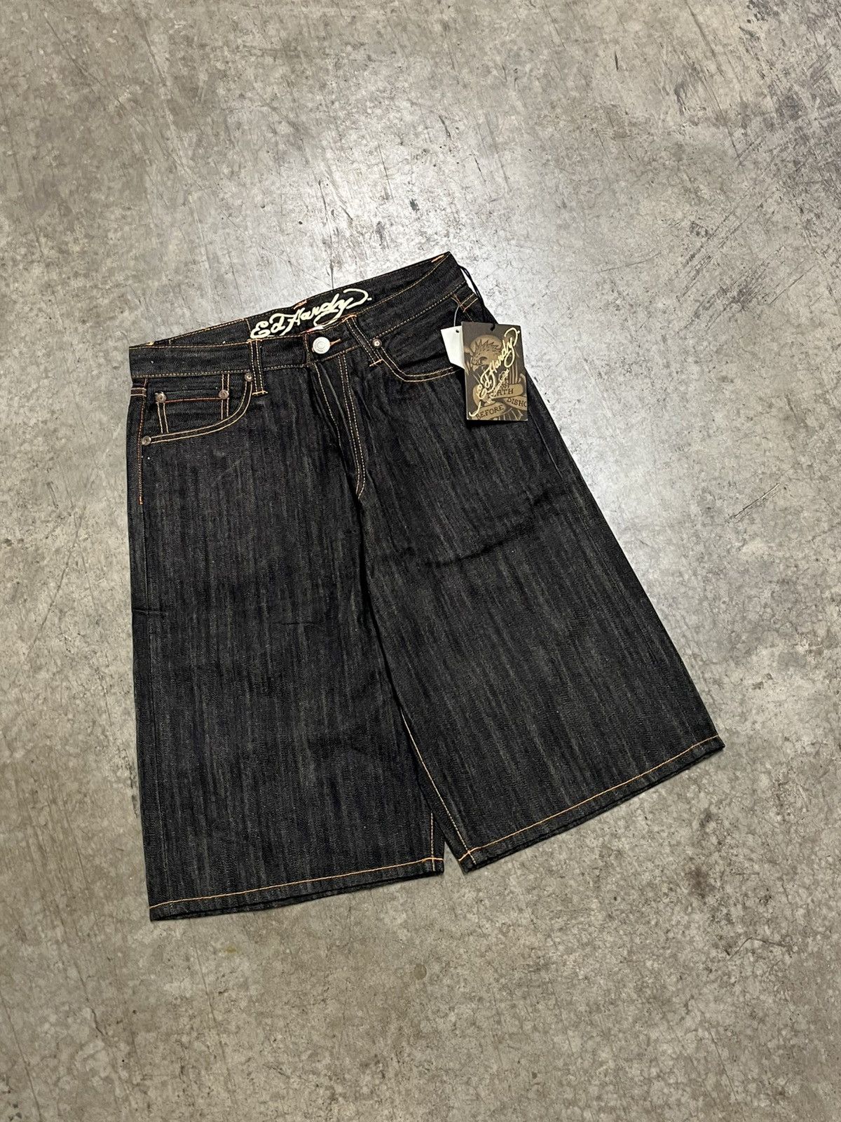 Ed Hardy × Vintage Ed hardy y2k jorts 2007 denim embroidered skater rare Size US 32 / EU 48 - 9 Thumbnail