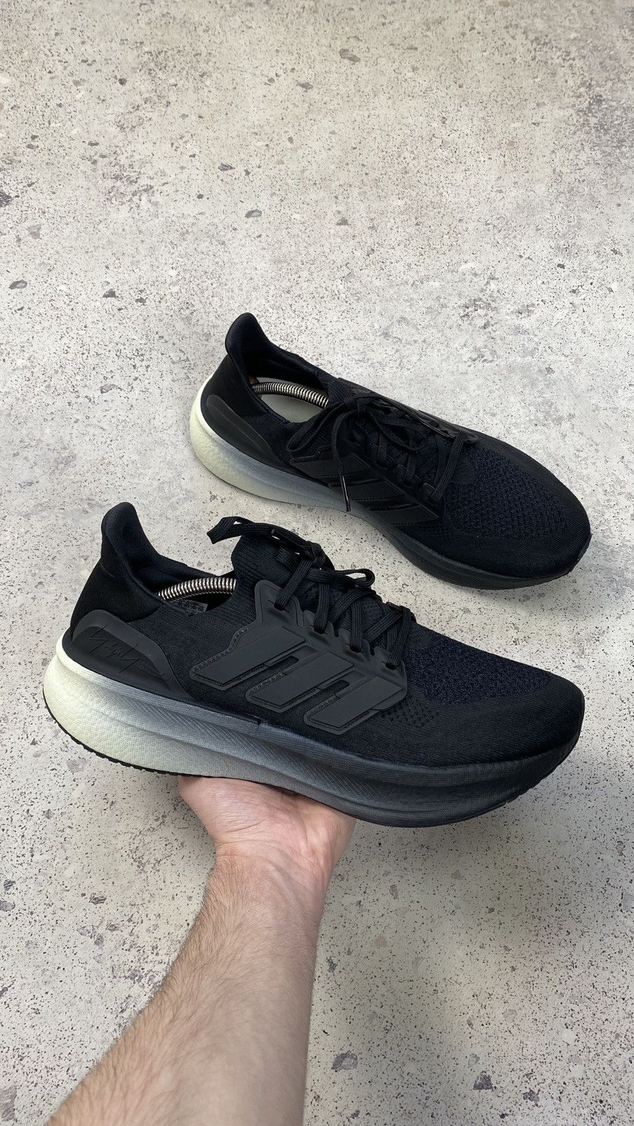 Y-3 Adidas Y-3 Ultraboost 5 Black Orbit Grey JR6647 Size US 11 / EU 44 - 5 Thumbnail