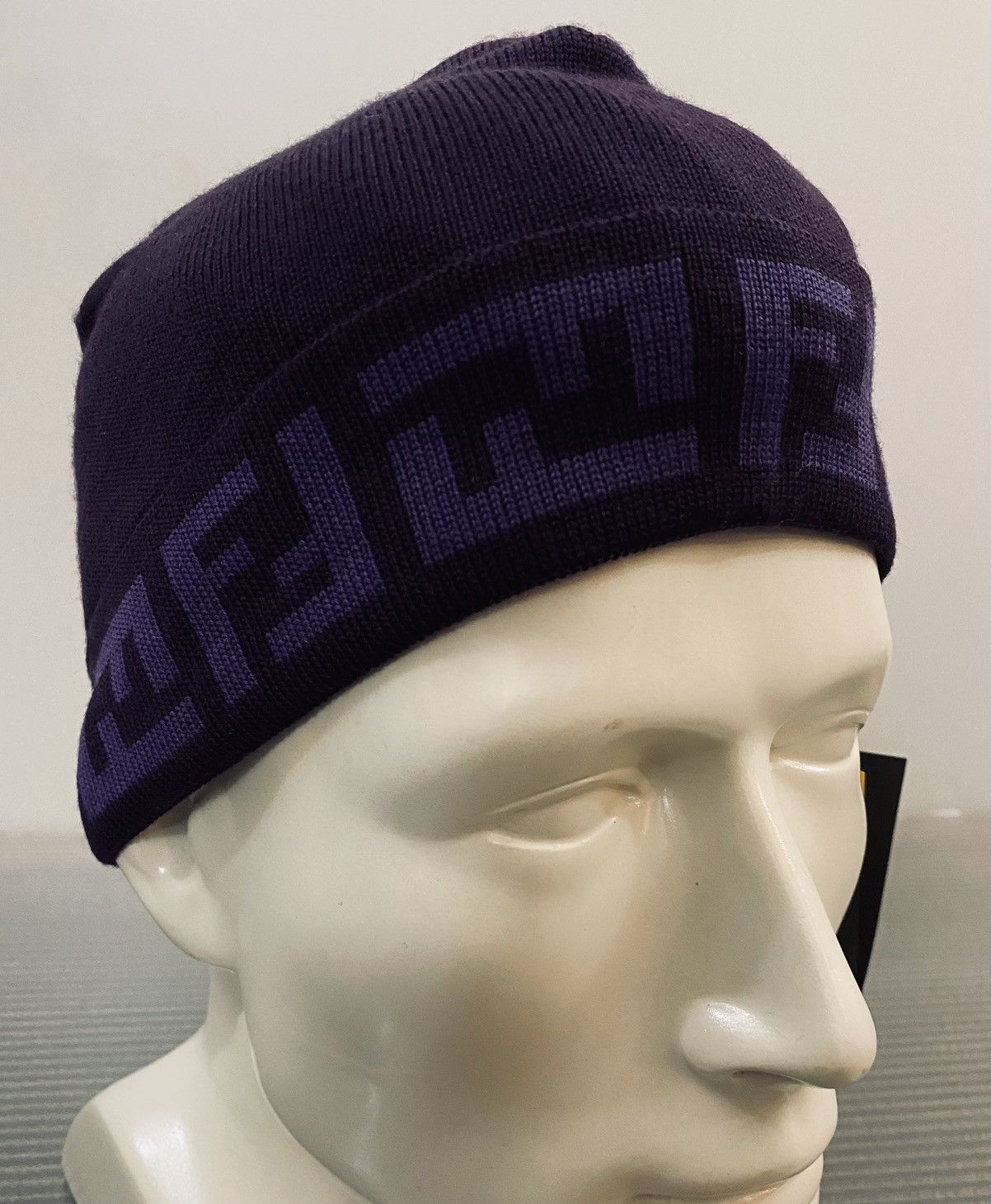 Fendi Fendi 🇮🇹 Mauve Purple Wool FF Beanie Skullcap unisex NEW Size ONE SIZE - 11 Thumbnail