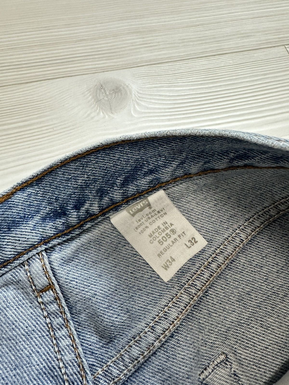 Levi's Vintage Clothing Vintage Levi’s baby blue 505 34/32 06’ Size US 34 / EU 50 - 5 Thumbnail