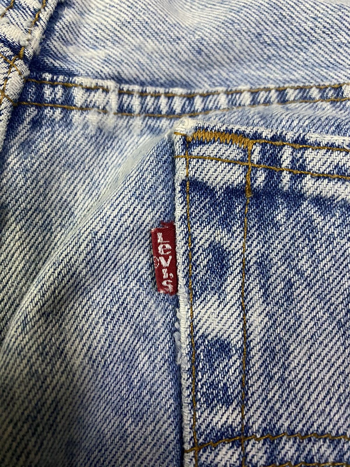 Levi's Vintage USA Levis 501 Distressed Light Wash Jeans Size US 40 / EU 56 - 24 Thumbnail
