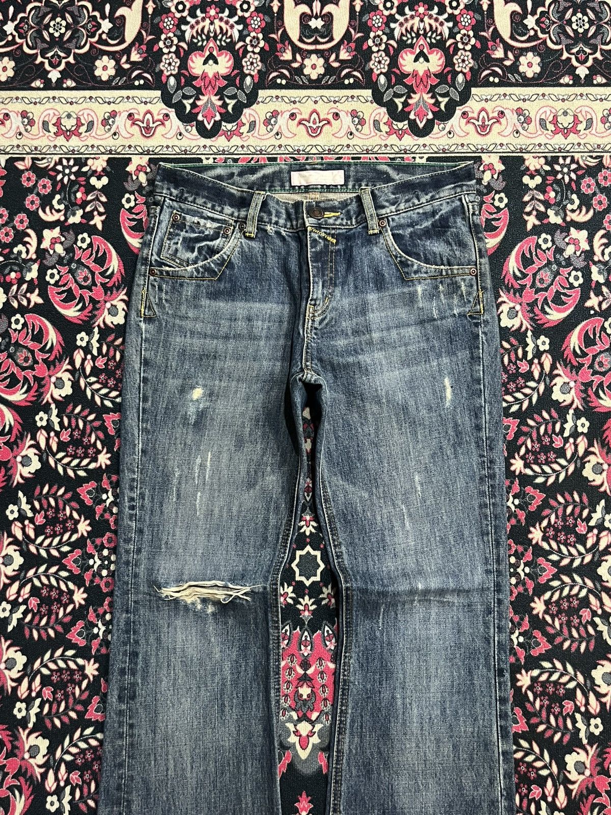 Japanese Brand Vintage Japanese Brand Blue Washed Distressed Flare Jeans Size US 30 / EU 46 - 3 Thumbnail