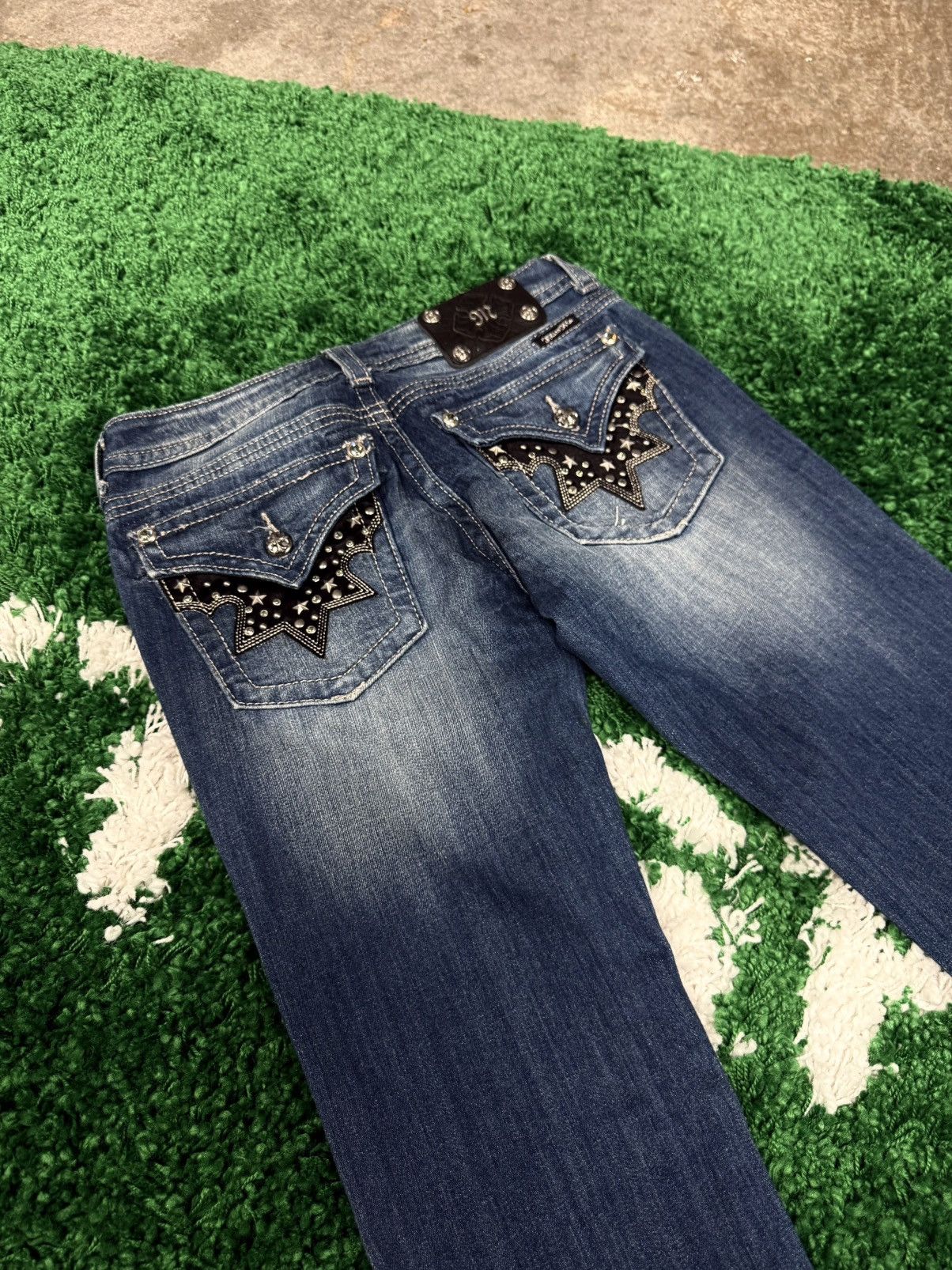 Miss Me Miss Me Leather Star Patches W/ Chrome Buttons Sz. 28 Size 28" / US 6 / IT 42 - 3 Thumbnail
