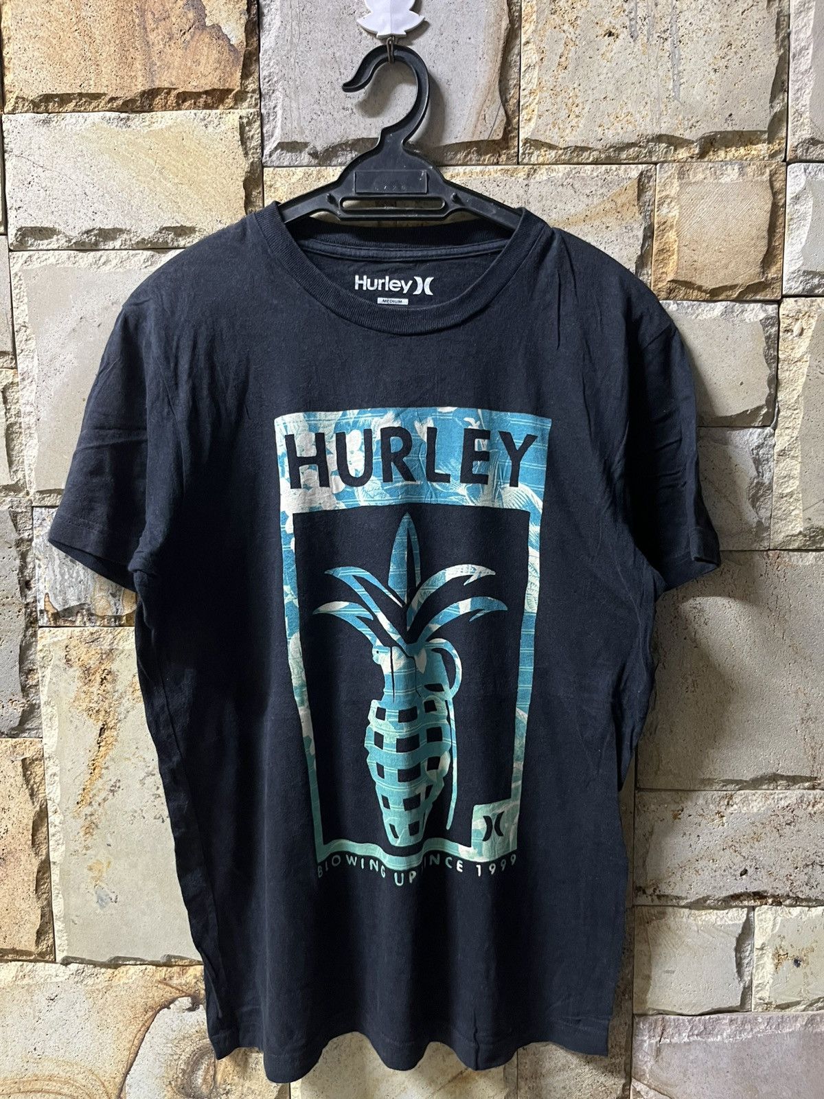 Hurley Hurley Pineapple Grenade Blowing up Since 1999 T-Shirt Size US M / EU 48-50 / 2 - 1 Thumbnail