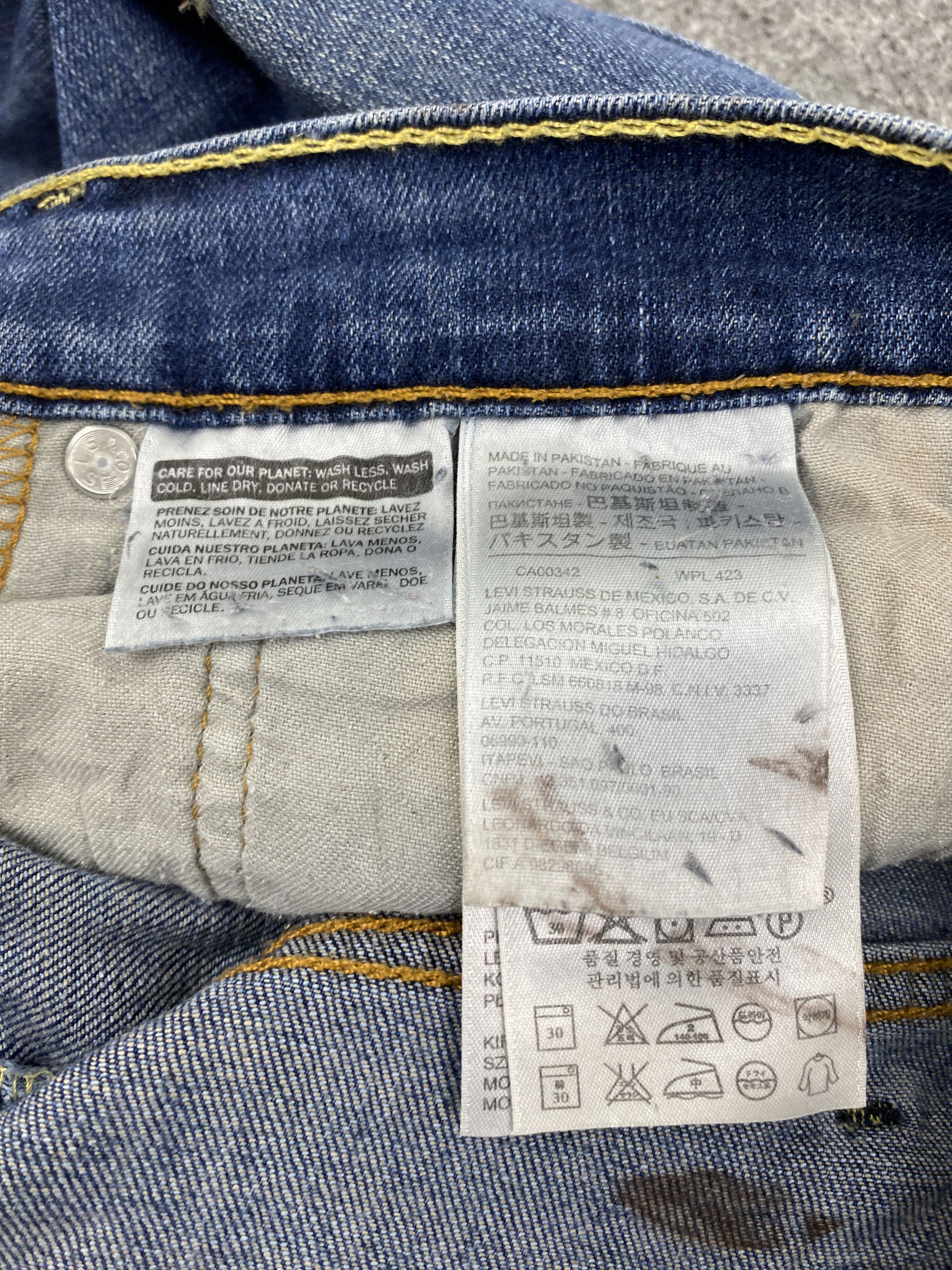Levi's Vintage Levis 527 Flared Bootcut Faded Blue Jeans Size US 41 - 7 Thumbnail
