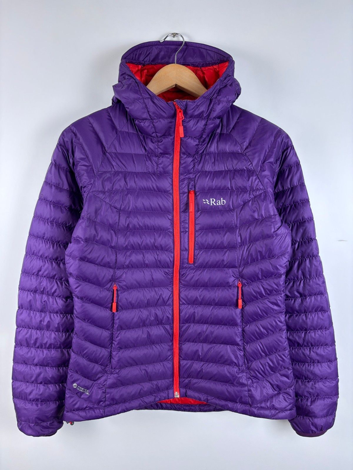 Rab Rab Microlight Alpine Jacket Hooded Pertex Quantum Purple S Size S / US 4 / IT 40 - 1 Thumbnail