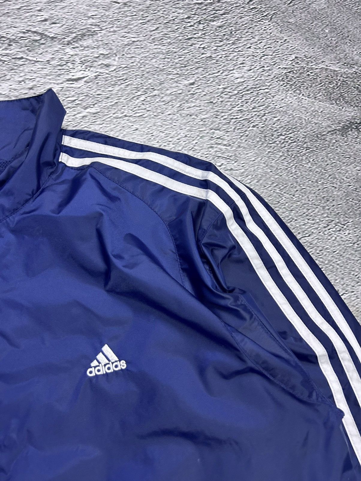Adidas Adidas track jacket vintage navy blue Y2K nylon zip Size US L / EU 52-54 / 3 - 2 Thumbnail