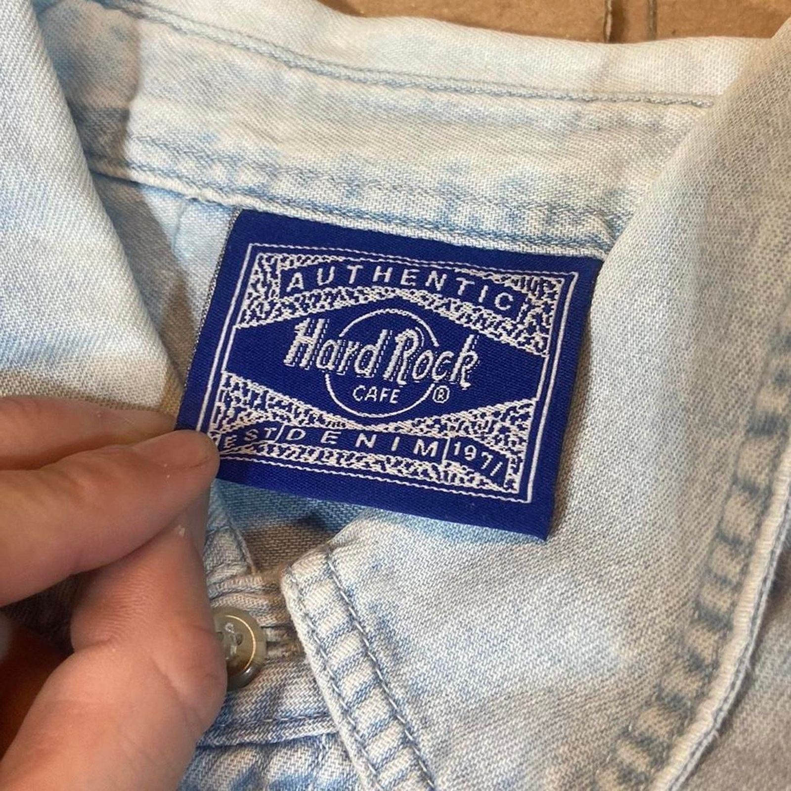 Hard Rock Cafe 90s hard rock cafe denim button up shirt xl Size US XL / EU 56 / 4 - 3 Thumbnail