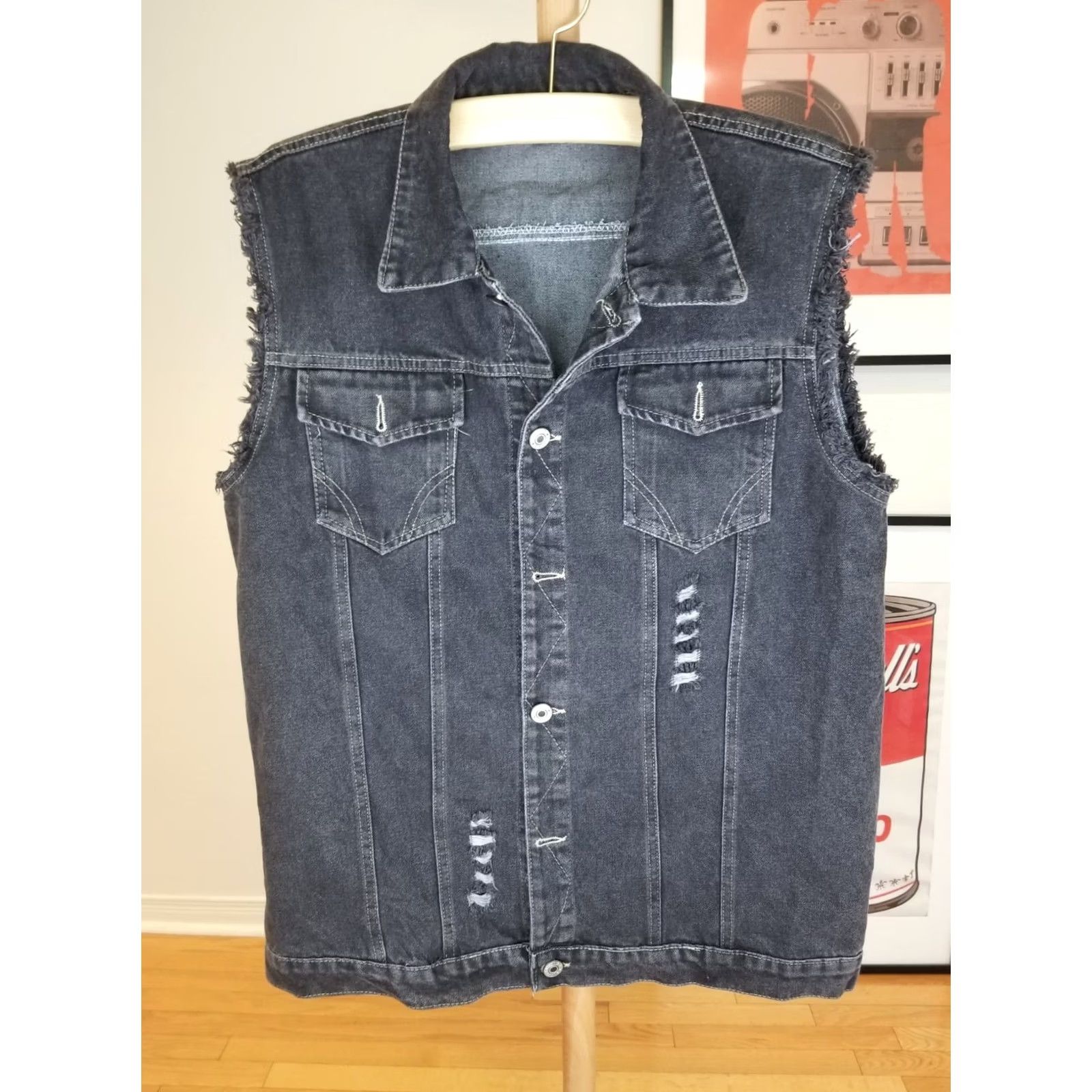 Vintage VINTAGE US ARMY C-TROOP 1-124 CAV CAVALRY SCOUT 124TH REGT TEXAS GUARD VEST W-XL Shirt Adult XL Black Reflective Logo Women Size XL / US 12-14 / IT 48-50 - 4 Thumbnail