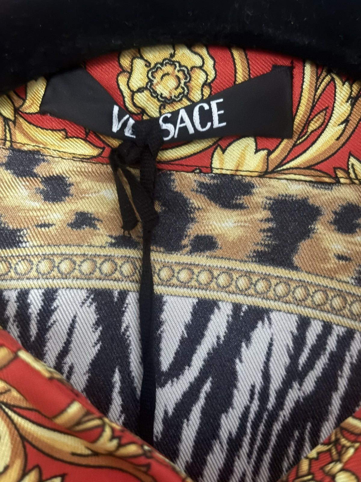 Versace Wild Cats silk shirt Size US M / EU 48-50 / 2 - 3 Thumbnail