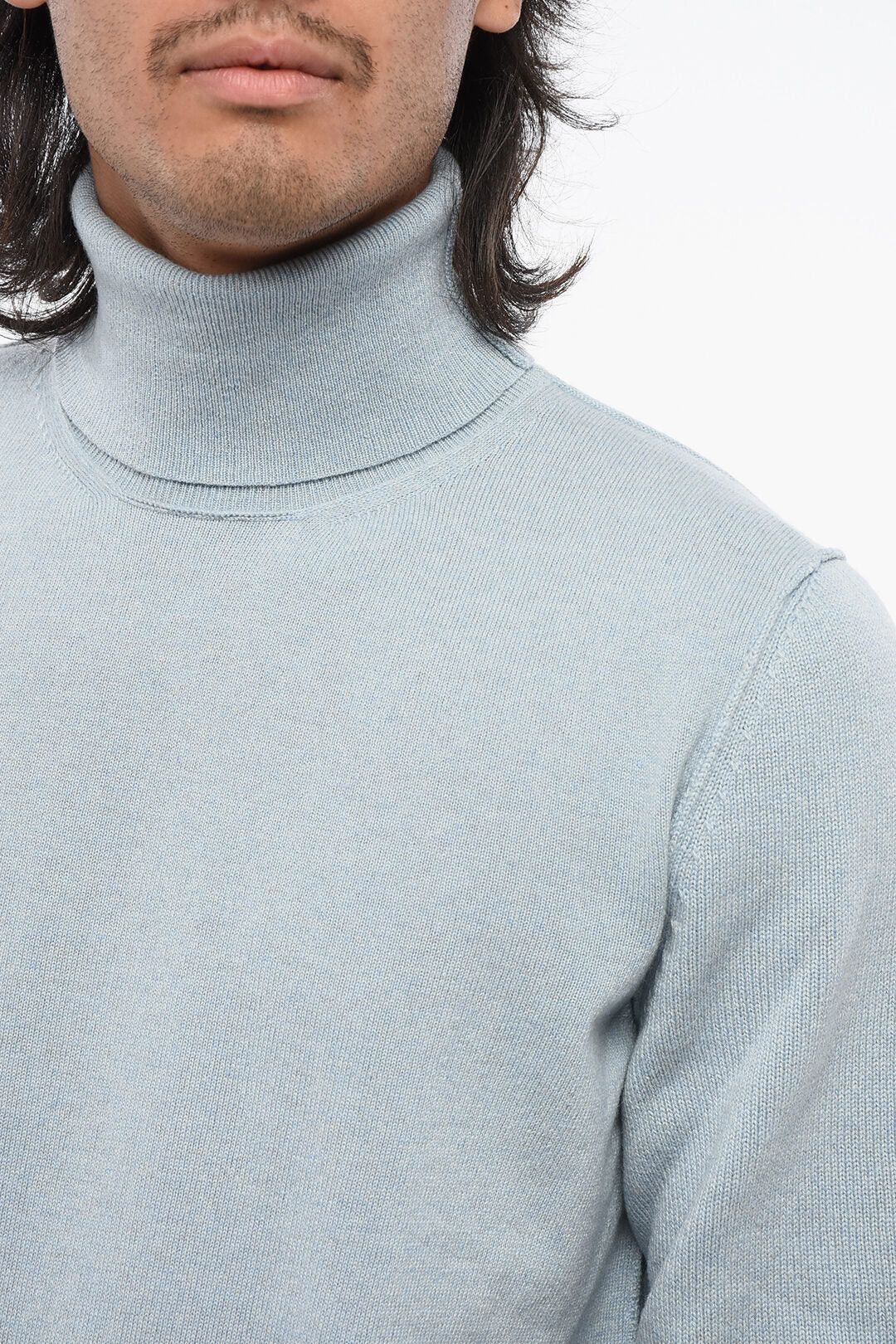 Maison Margiela og1mm0326 Pure Cashmere Turtleneck Sweater in Light Blue Size US M / EU 48-50 / 2 - 3 Thumbnail