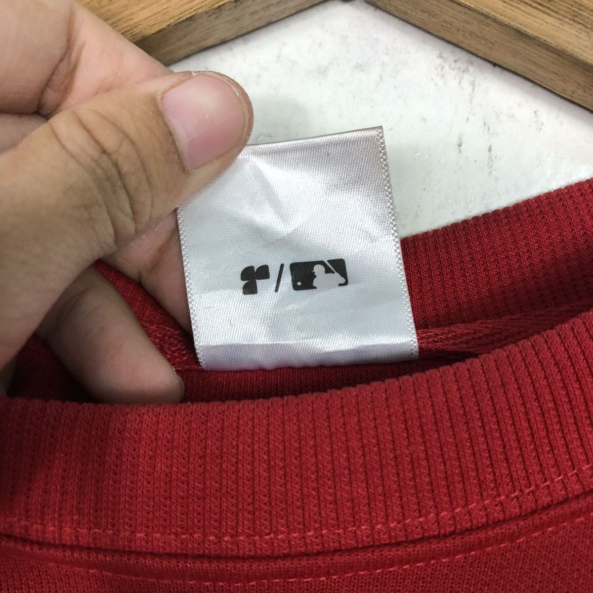 MLB 🔥VINTAGE SWEATSHIRT MAJOR LEAGUE BASEBALL ANGELS BIG LOGO Size US L / EU 52-54 / 3 - 16 Thumbnail