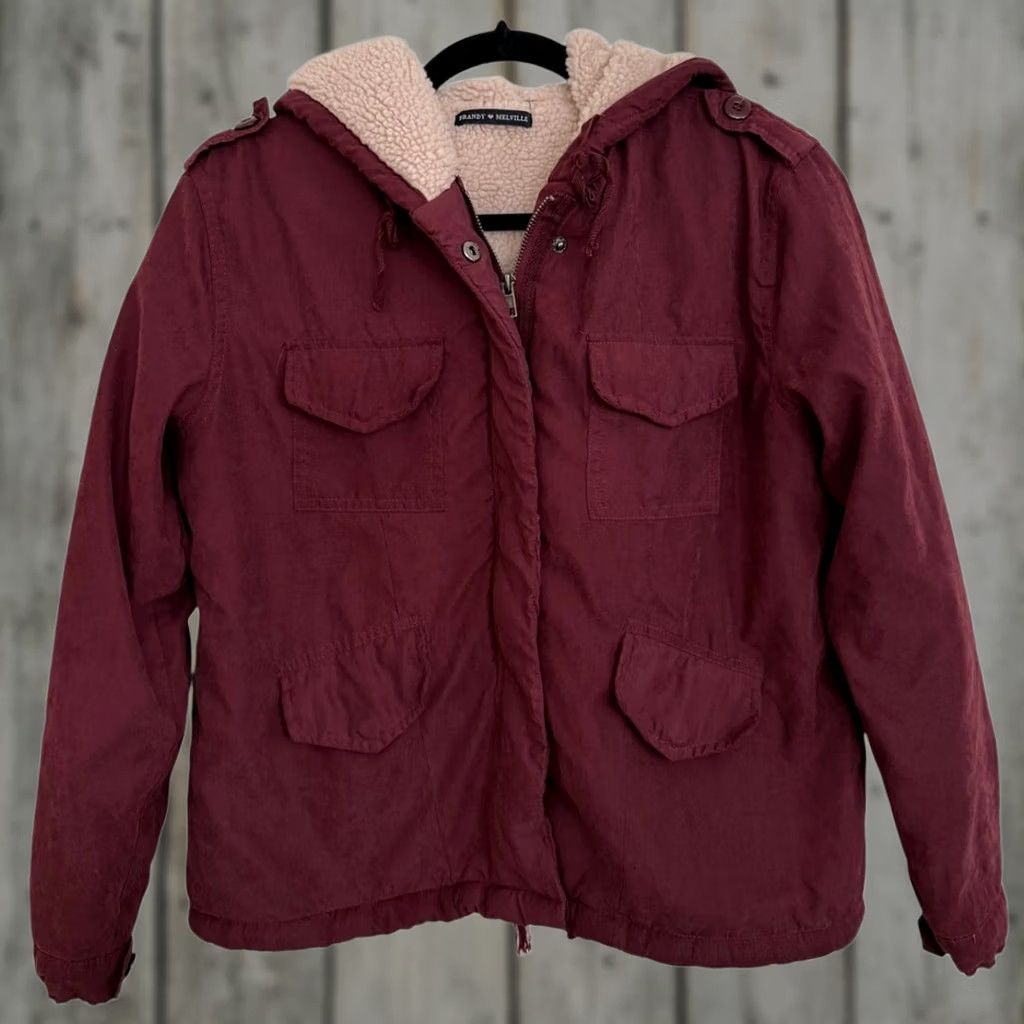 Brandy Melville Brandy Melville Jacket Shirt Hoodie? Size M / US 6-8 / IT 42-44 - 1 Thumbnail