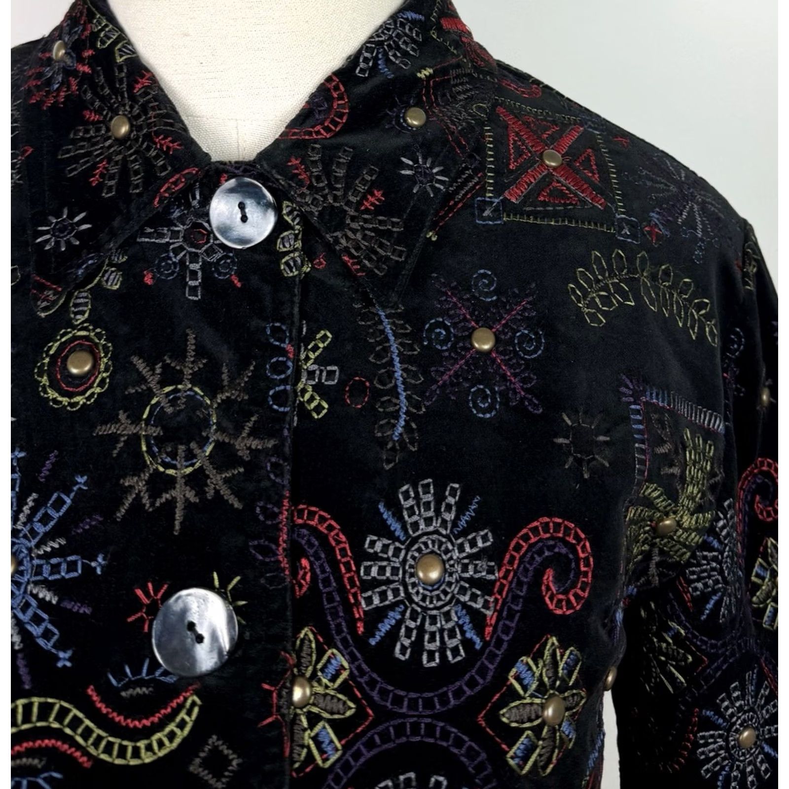 Vintage Chicos Jacket Womens Small Black Velvet Embroidered Studded 90s Bohemian Western Vintage Coat Short Sleeve Button Front Stretch Size S / US 4 / IT 40 - 2 Thumbnail