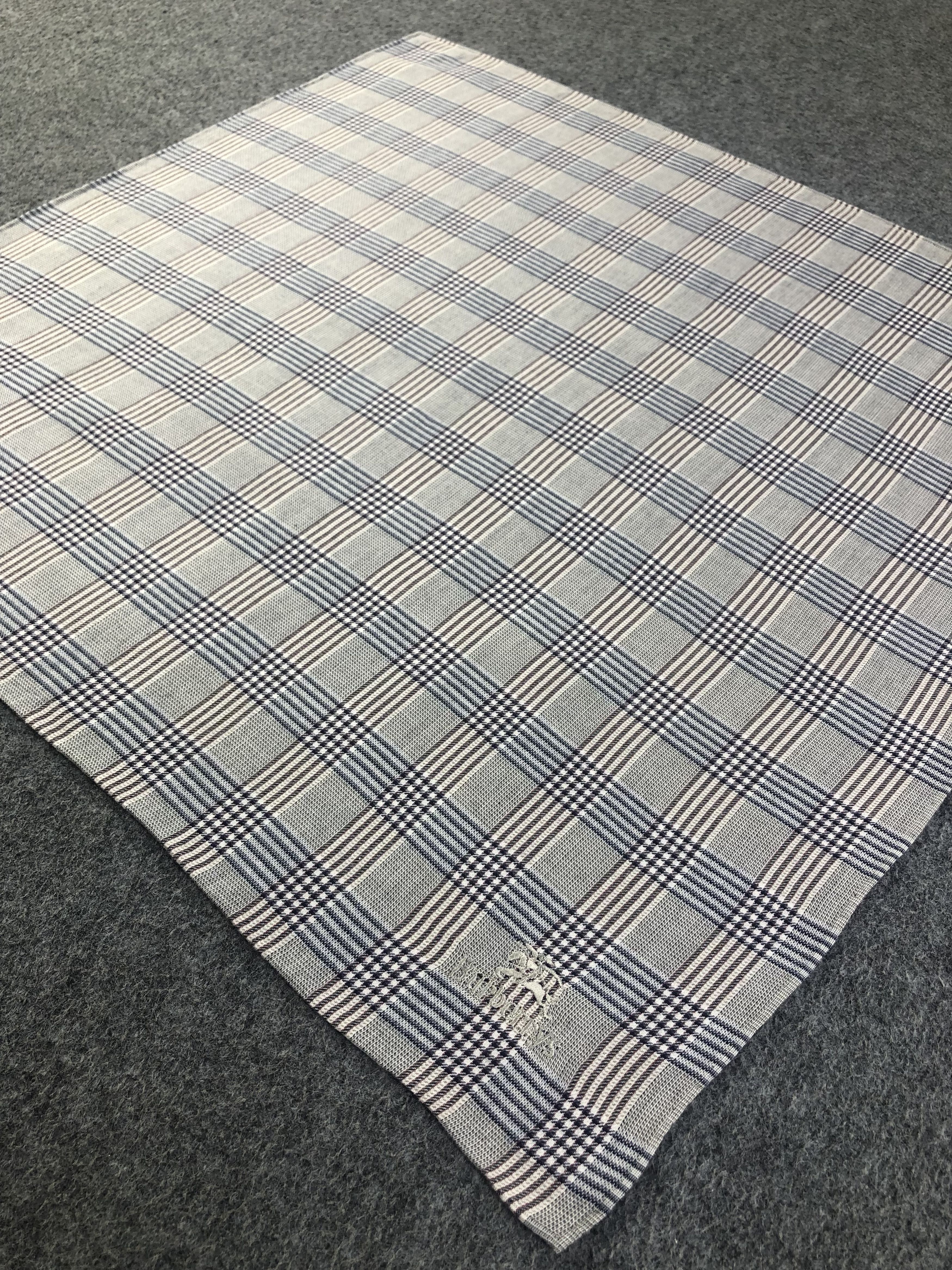 Burberry Burberry Handkerchief / Bandana / Neckerchief Size ONE SIZE - 4 Thumbnail
