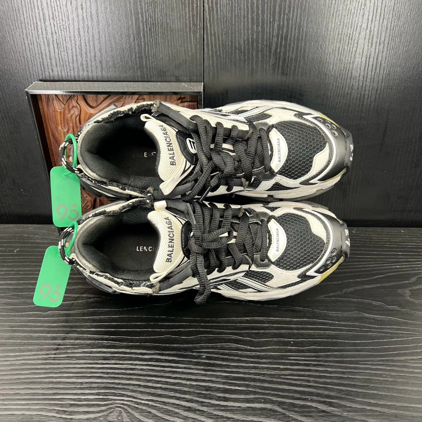 Balenciaga Balenciaga Runner Black White Size US 10 / EU 43 - 4 Thumbnail