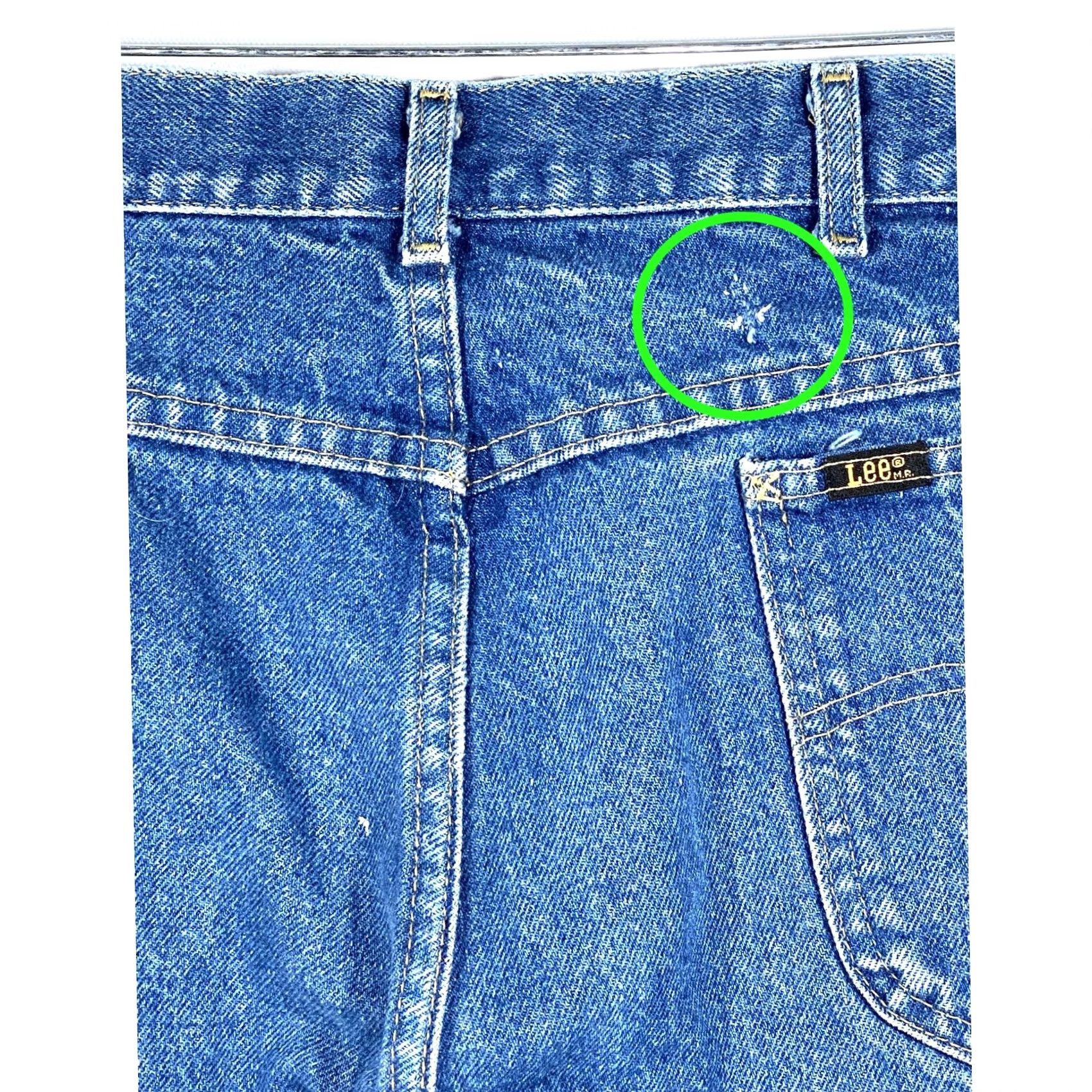 Lee VINTAGE Lee Jeans USA 37x27.5 Straight Leg Mens 5-Pocket Denim Blue Medium Wash High Rise Cotton USA Made Normcore Capsule Preppy Size US 37 - 7 Thumbnail