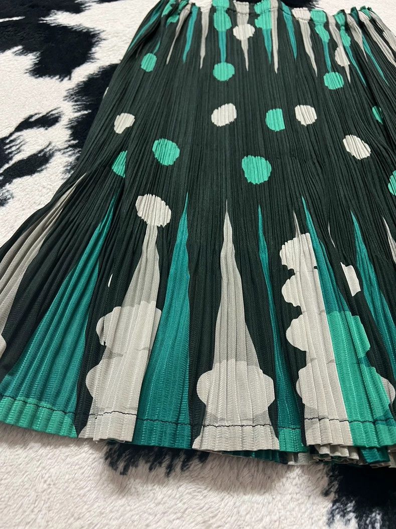 Issey Miyake Issey Miyake size:5 Green polka dot skirt Size 42" / US 20 - 4 Thumbnail