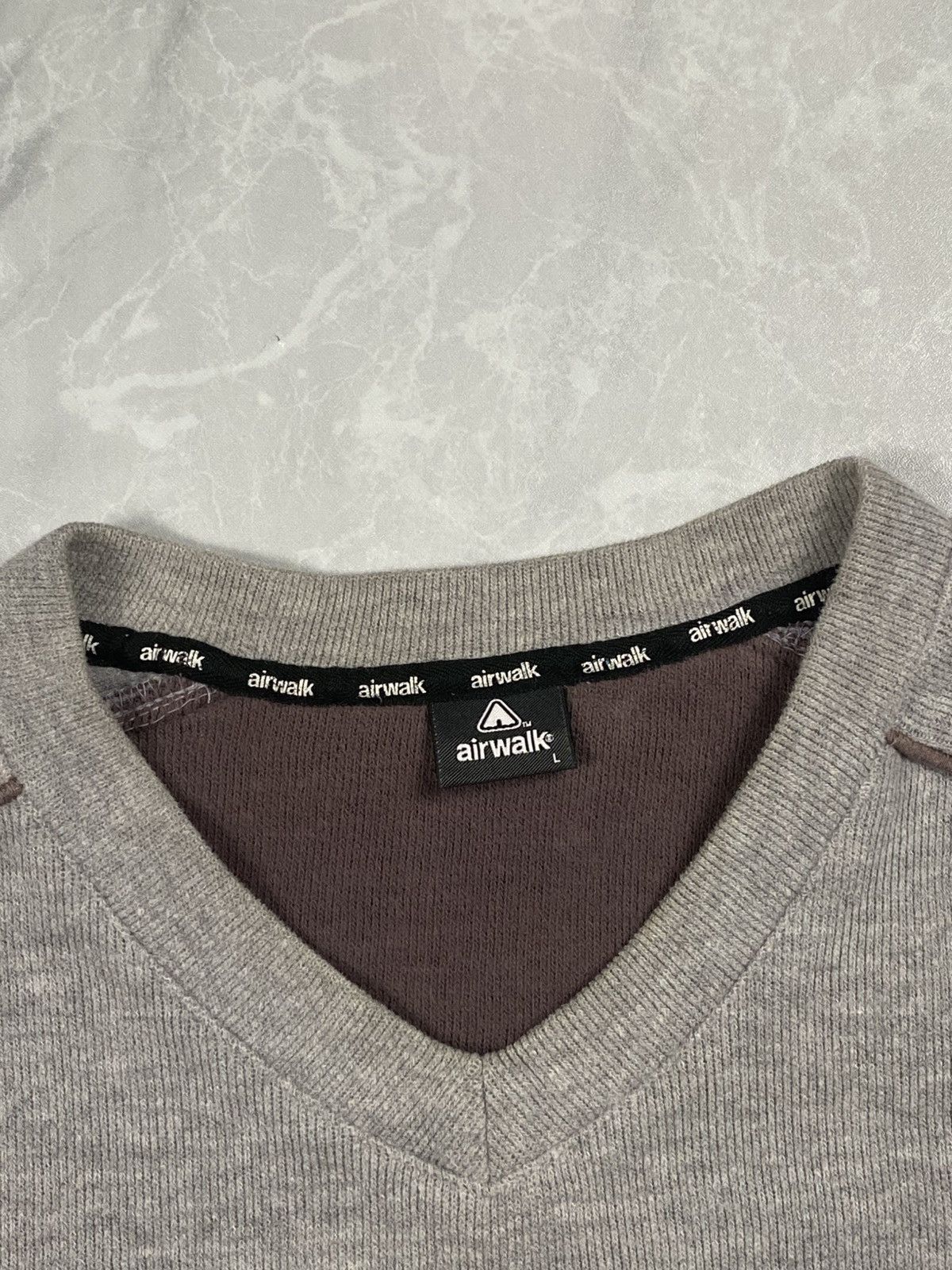 Airwalk Vintage y2k Airwalk Skatebord V Neck Knit Sweatshirt Size US M / EU 48-50 / 2 - 8 Thumbnail