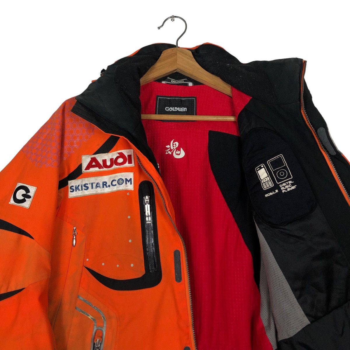 Japanese Brand 🔥90’s Vintage Ski Jacket Multi Pocket Bondage Goldwin Japan Size US XXS / EU 40 - 12 Thumbnail