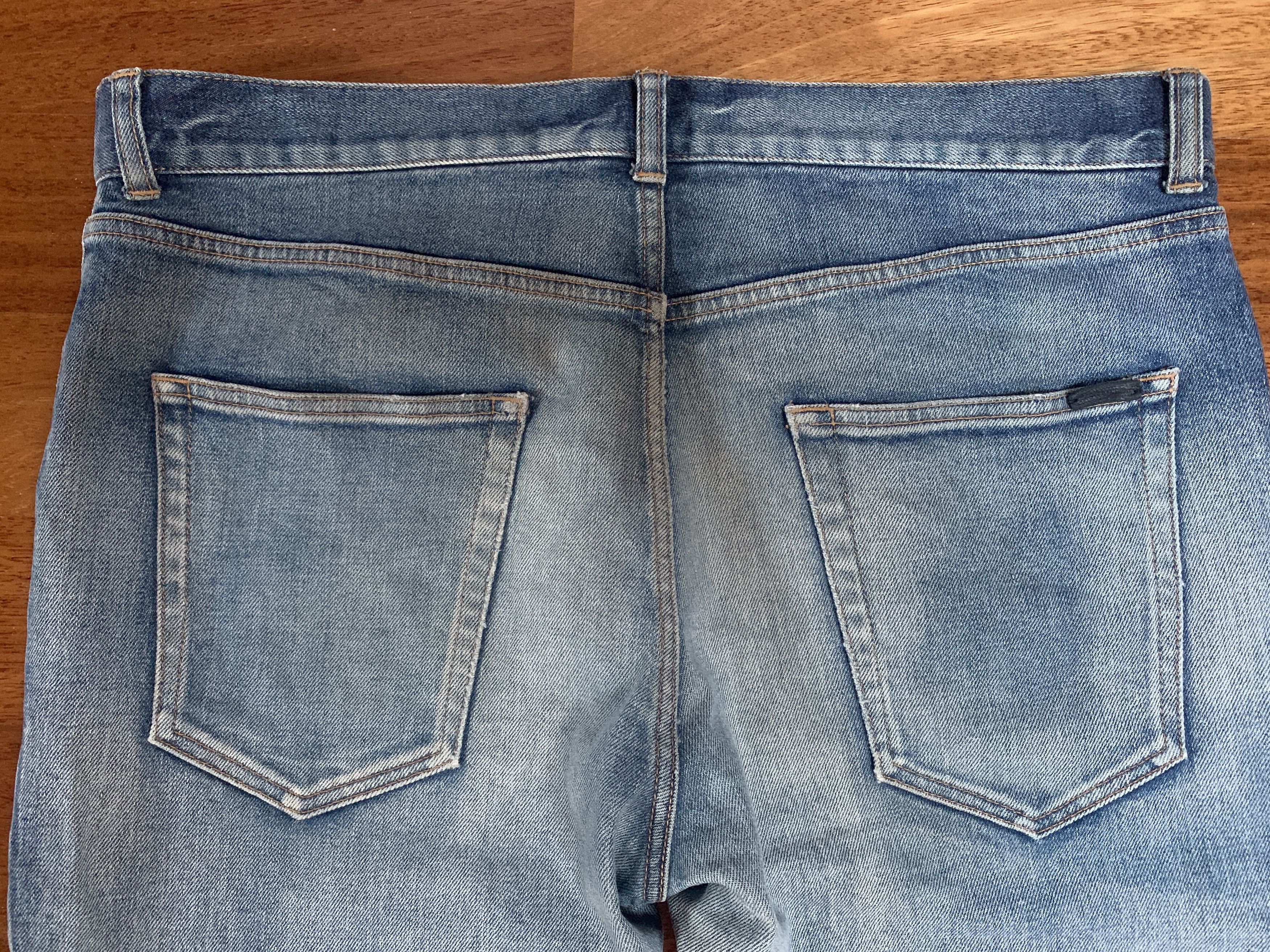 Saint Laurent Paris SAINT LAURENT PARIS D24 SKINNY JEANS IN WASHED BLUE DENIM Size US 34 / EU 50 - 6 Thumbnail