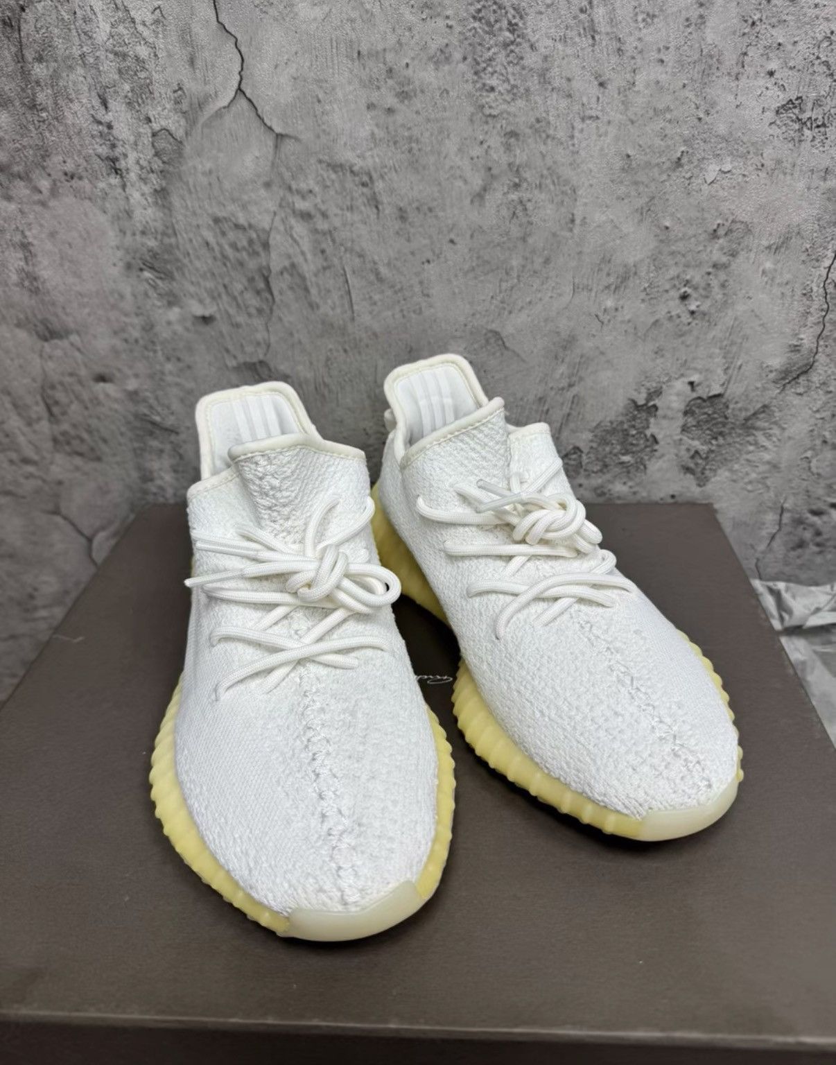Adidas Adidas Yeezy 350 White CP9366 K37 Size US 7.5 / EU 40-41 - 1 Thumbnail