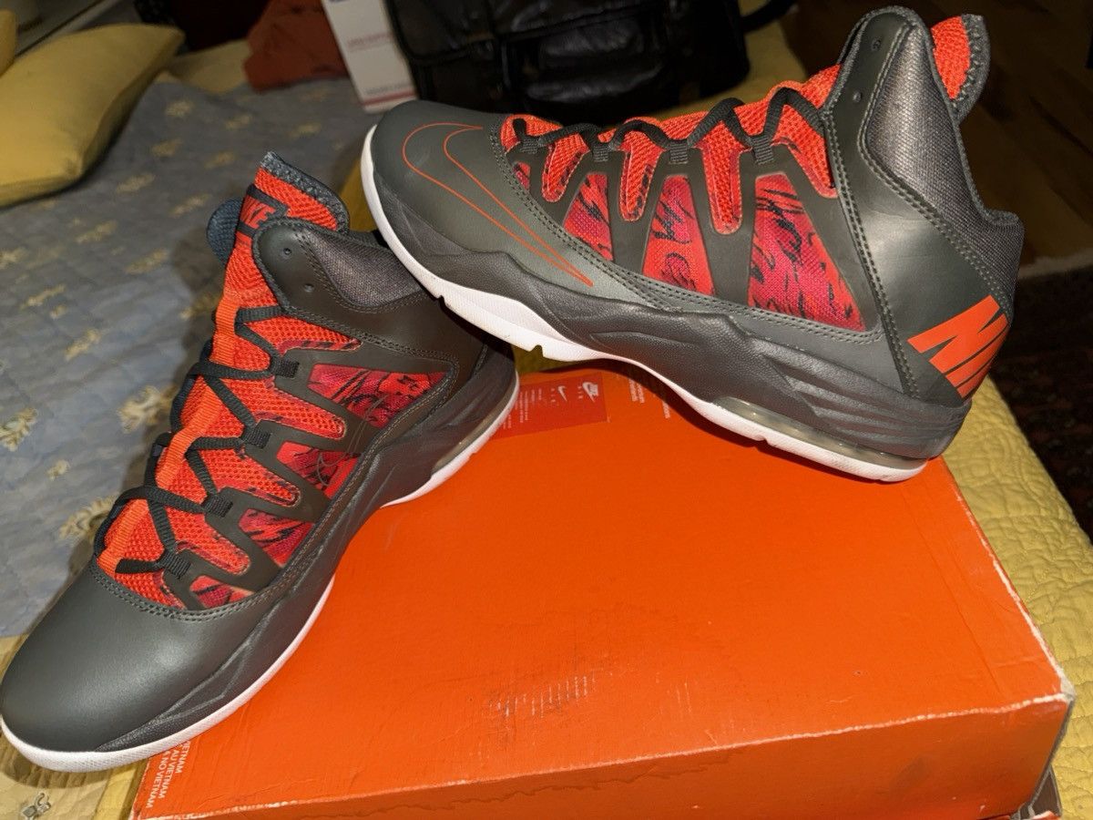 Nike Nike Air Max Stutter Step Grey/Orange size 9 VNDS! Size US 9 / EU 42 - 2 Thumbnail