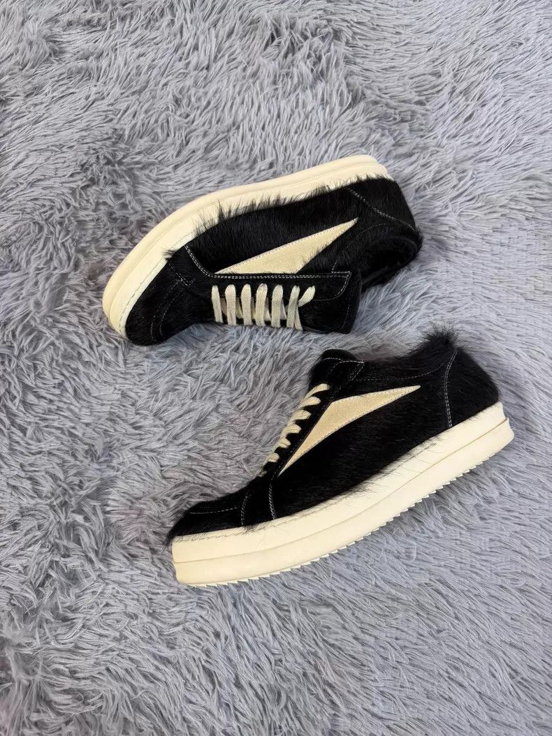 Rick Owens Rick Owens Mainline New Black and White Horse Hair Infring Size US 7 / EU 40 - 2 Thumbnail