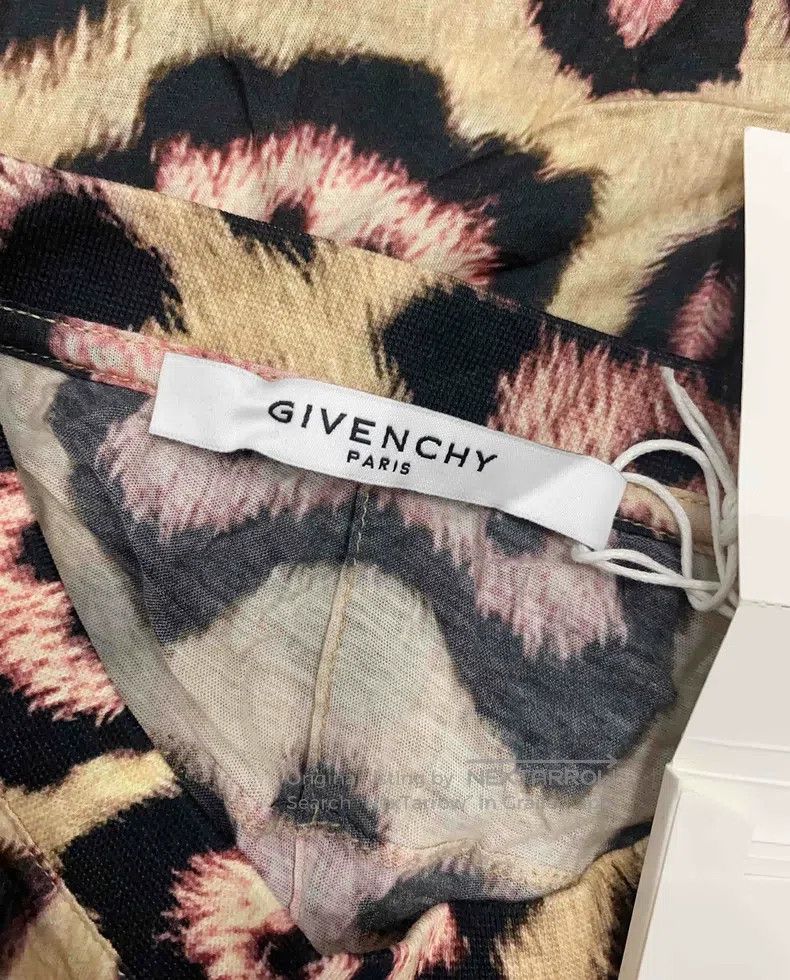 Givenchy Givenchy Animal Print Short Sleeve T-shirt Size US S / EU 44-46 / 1 - 3 Thumbnail