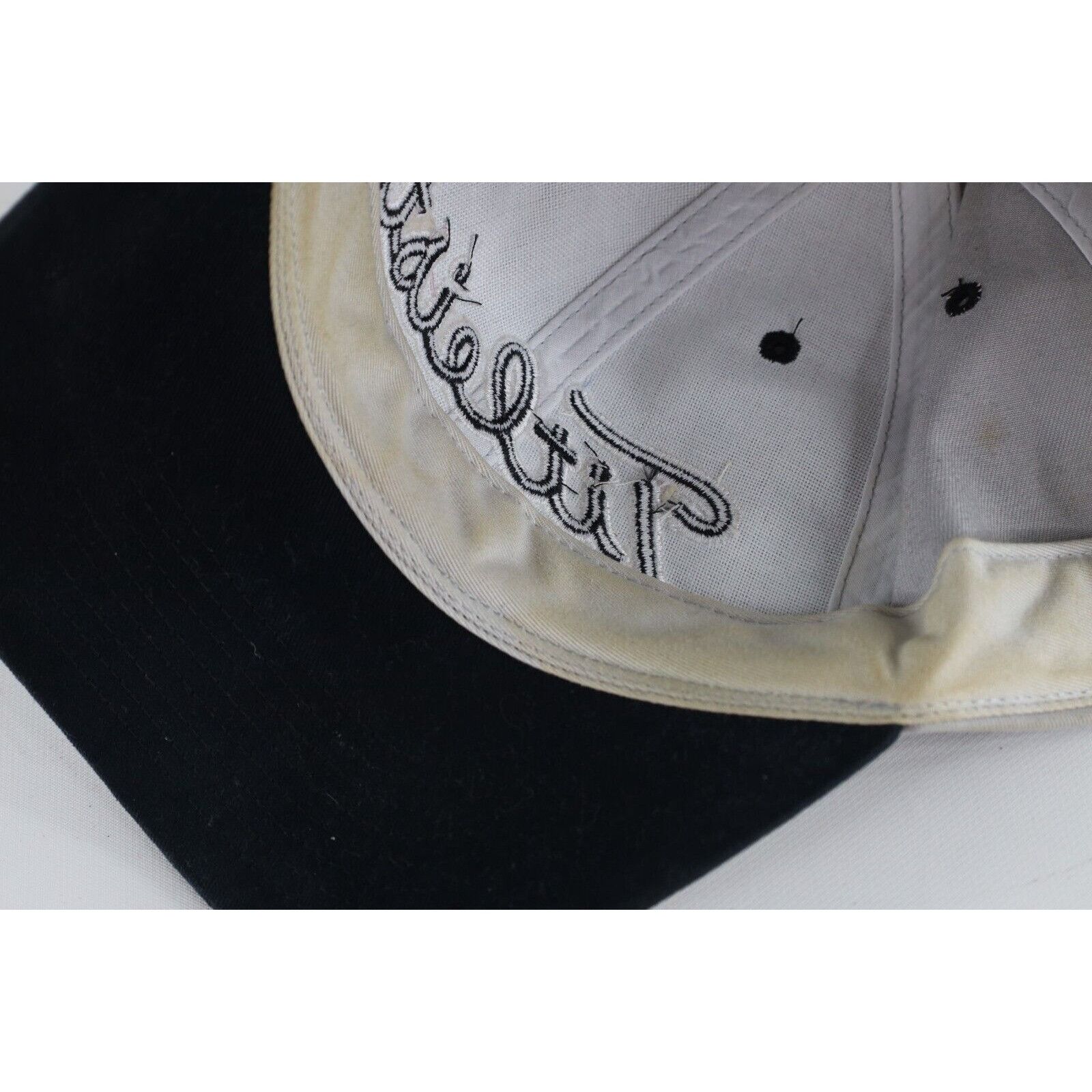 Titleist × Vintage Vintage Spell Out Distressed Titleist Golf Cotton Dad Hat Size ONE SIZE - 12 Thumbnail